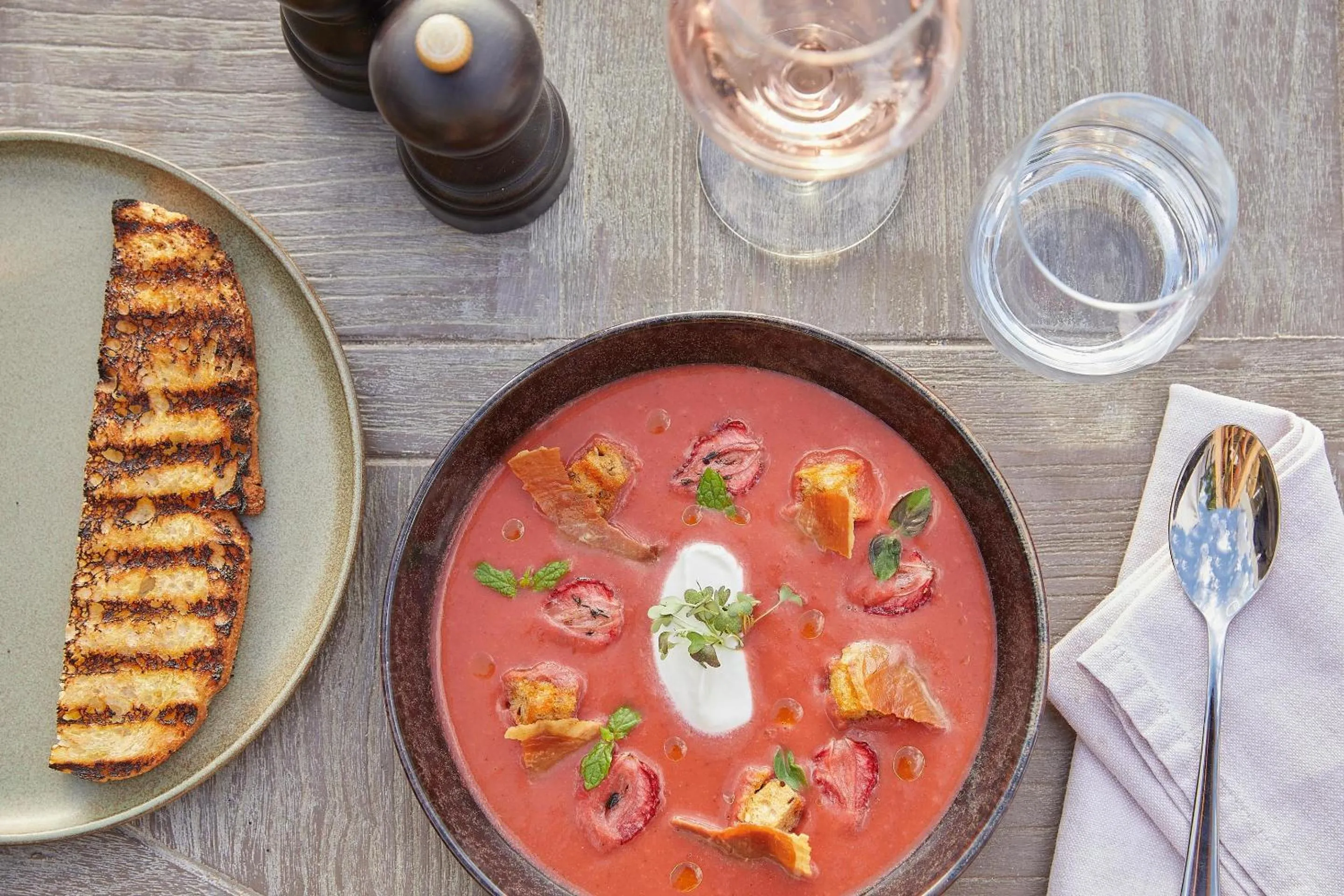 Restaurant/places to eat in Sani Club