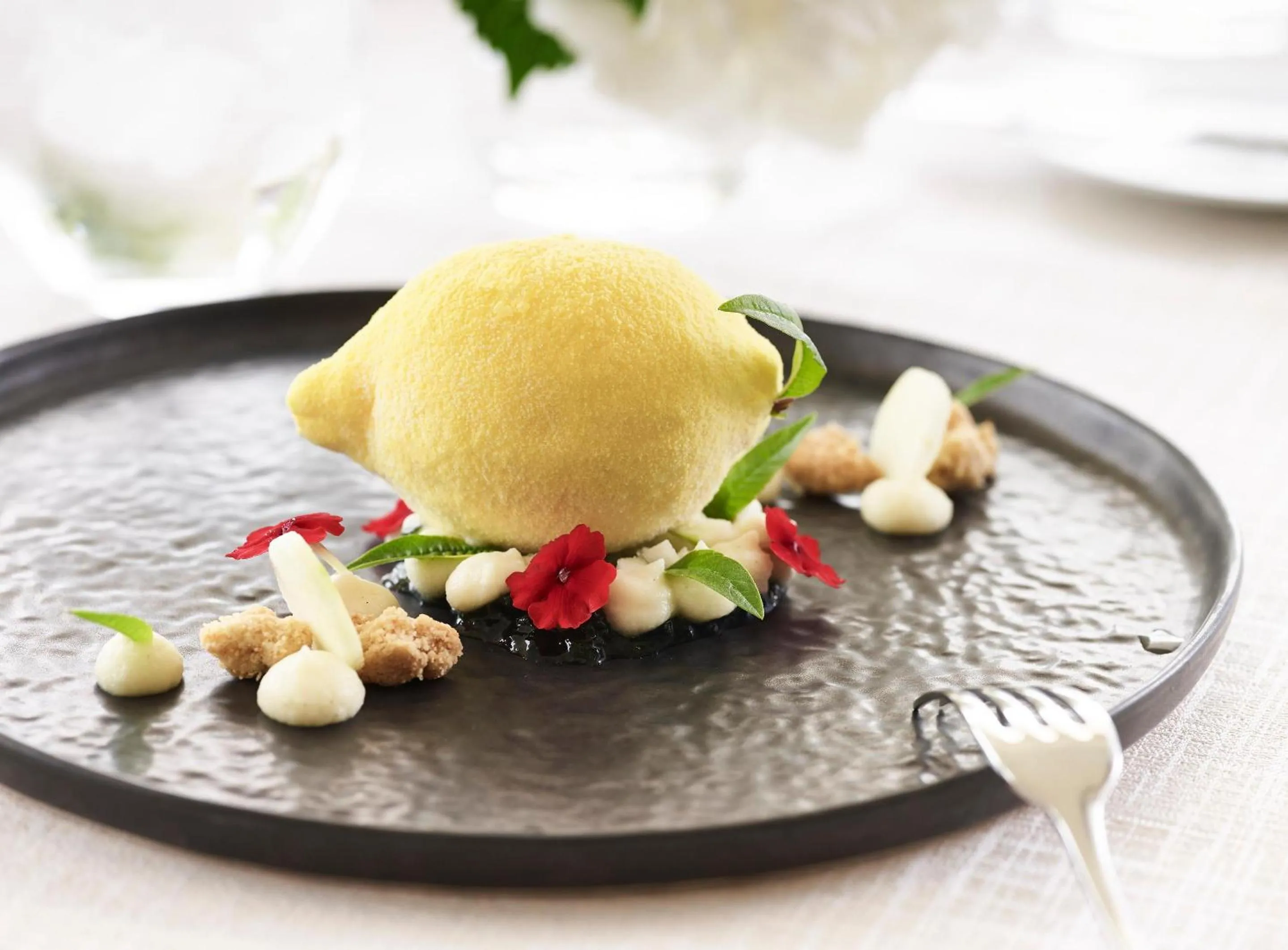 Restaurant/places to eat in Sani Club