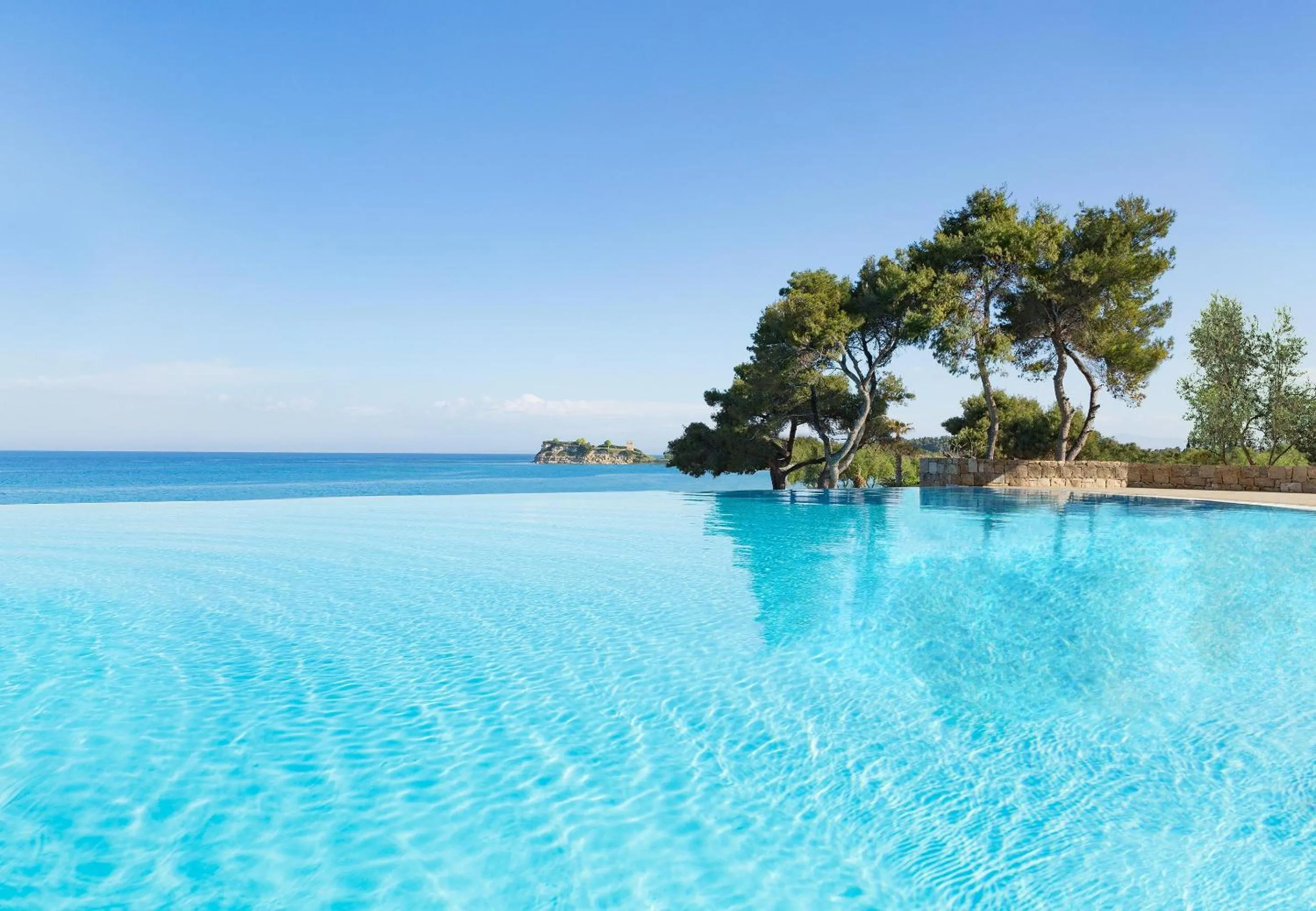 Swimming pool in Sani Club