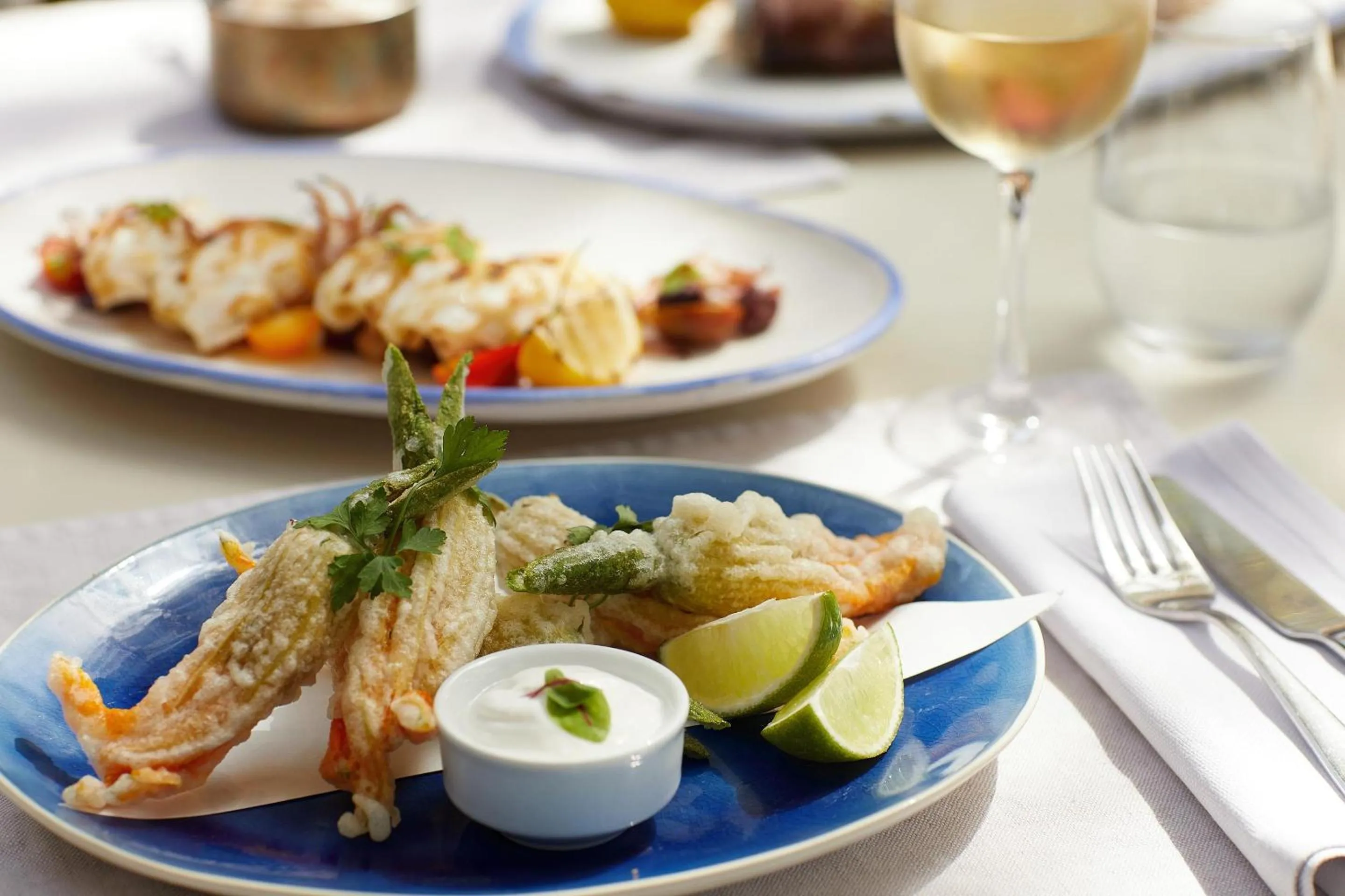 Restaurant/places to eat in Sani Club