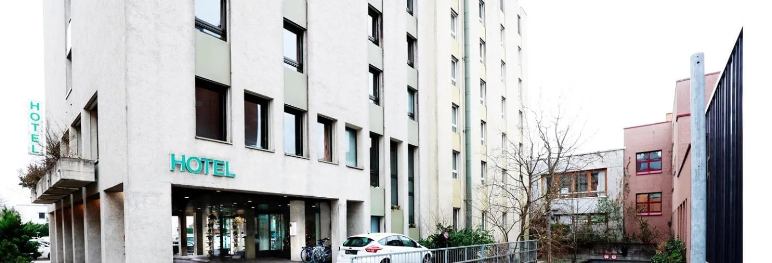 Property building in Hotel Thurgauerhof Self-Check-in