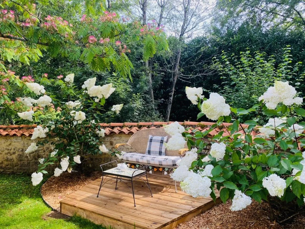 Garden in Moulin du Fontcourt