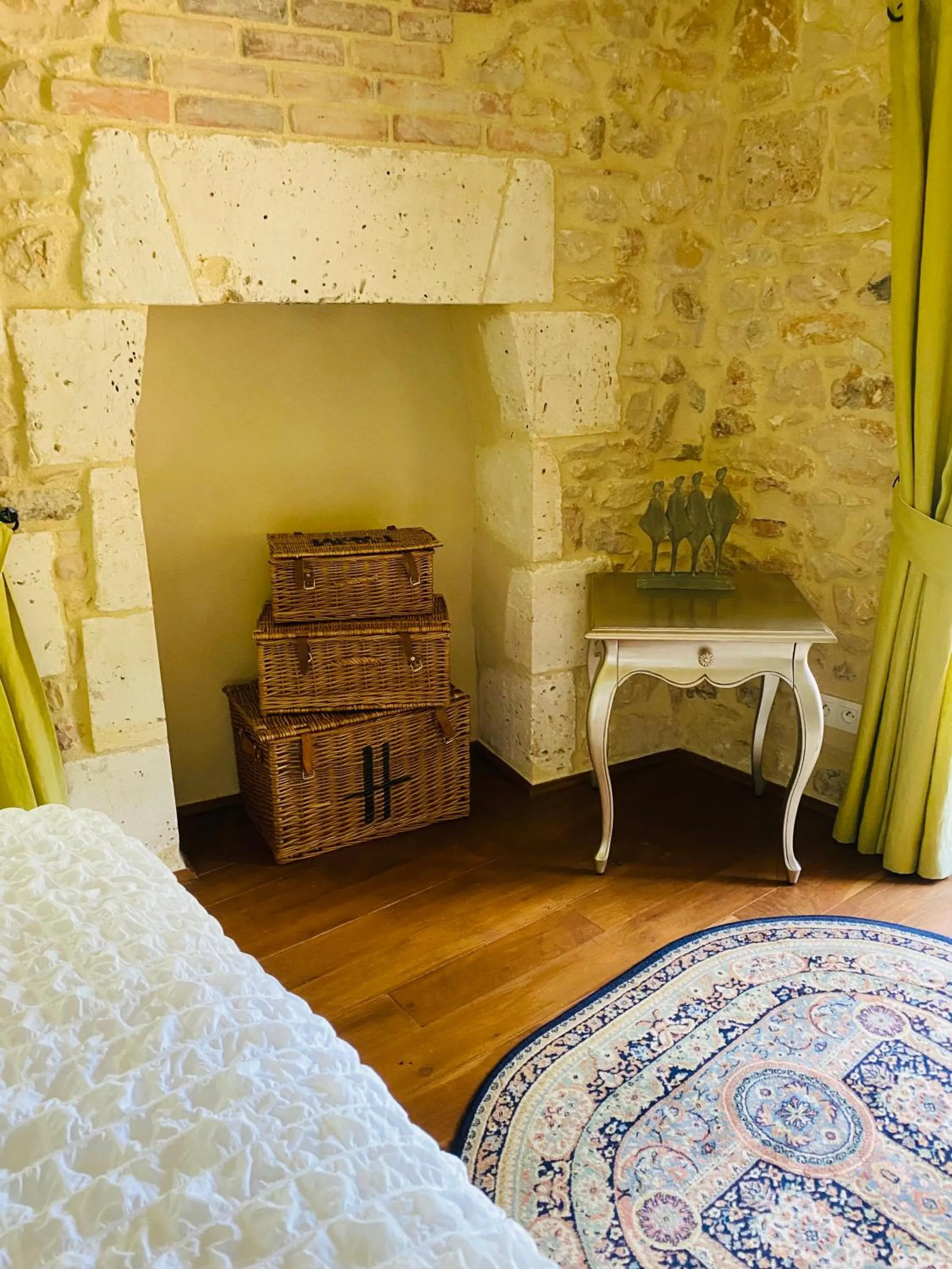 Bedroom, Bed in Moulin du Fontcourt