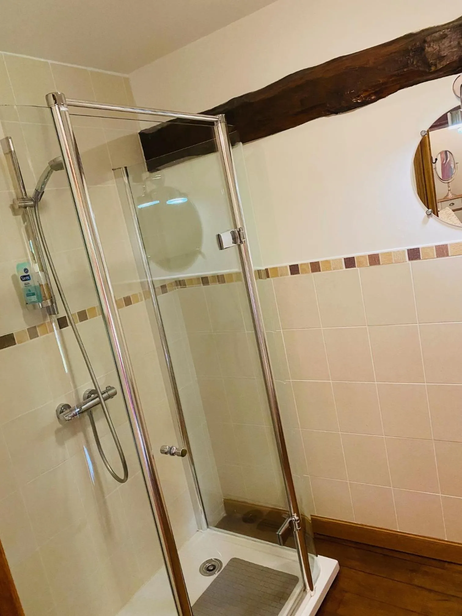 Shower in Moulin du Fontcourt