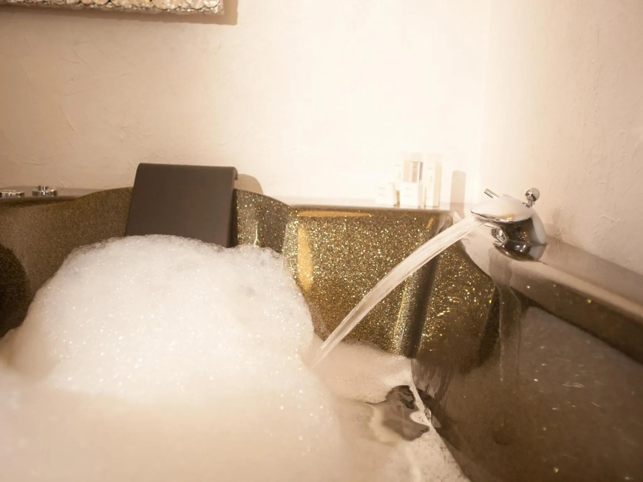 Hot Tub in iRooms Campo dei Fiori