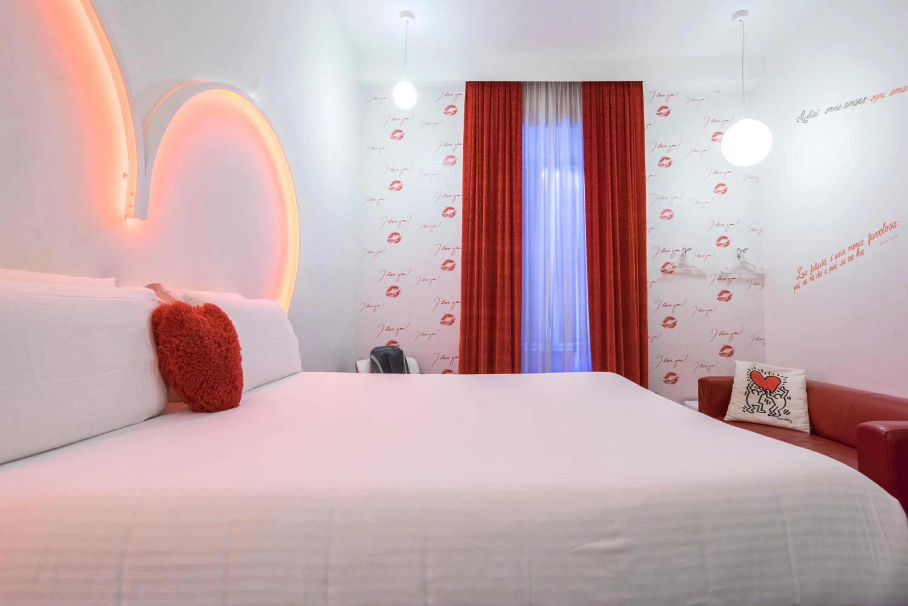 Bedroom, Bed in iRooms Campo dei Fiori