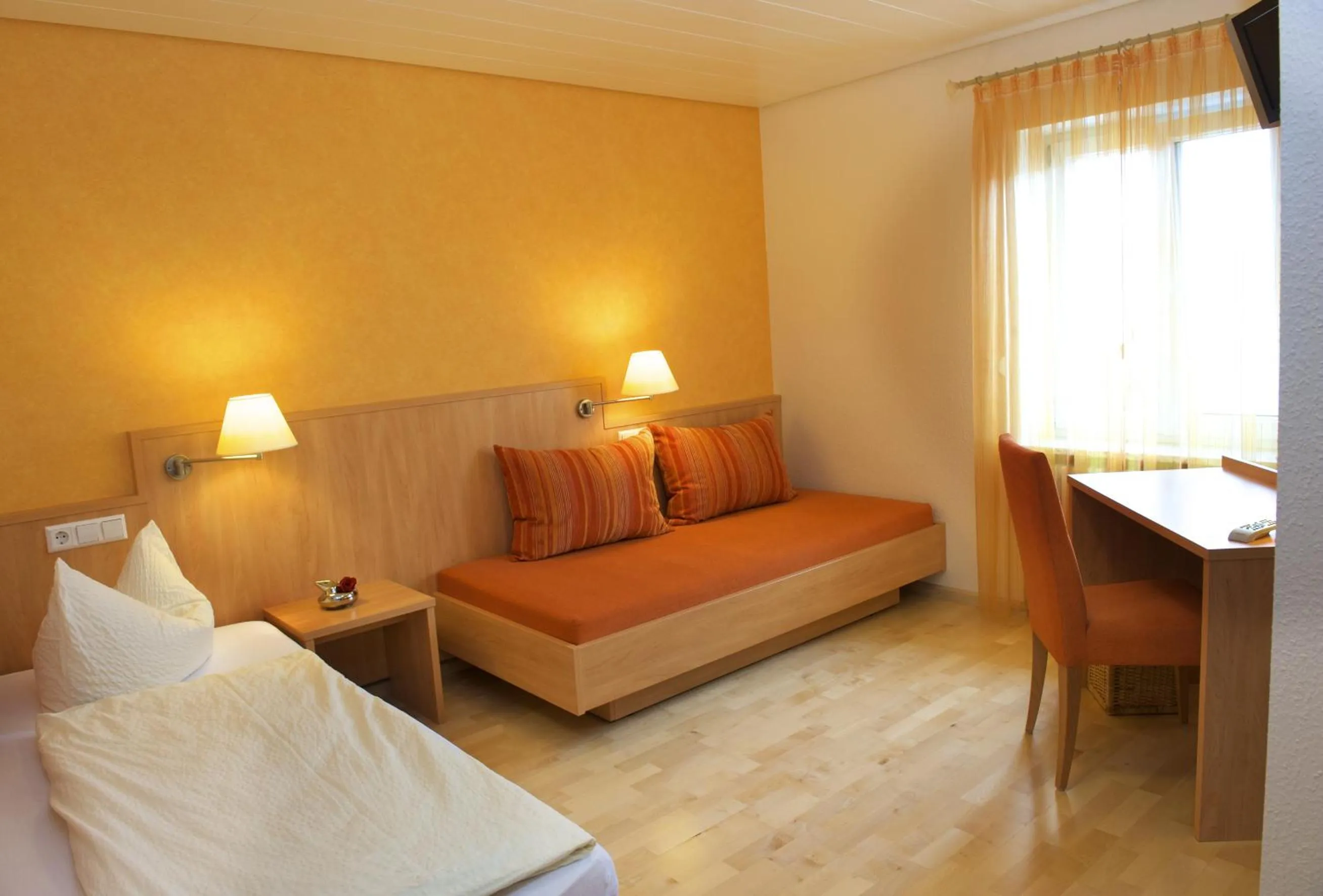 Bed in Gasthof zum Kreuz