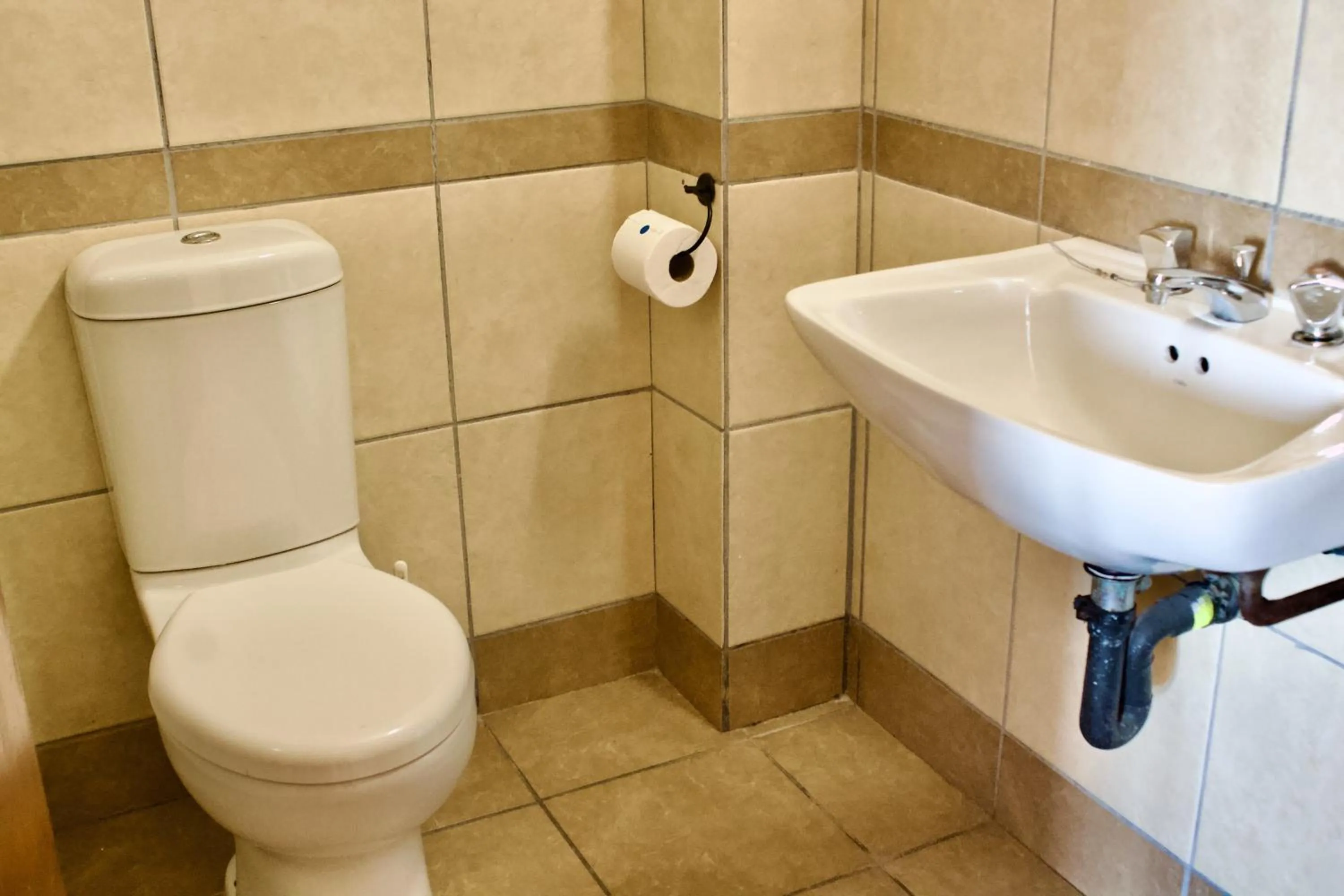 Bathroom in Hoedjiesbaai Hotel