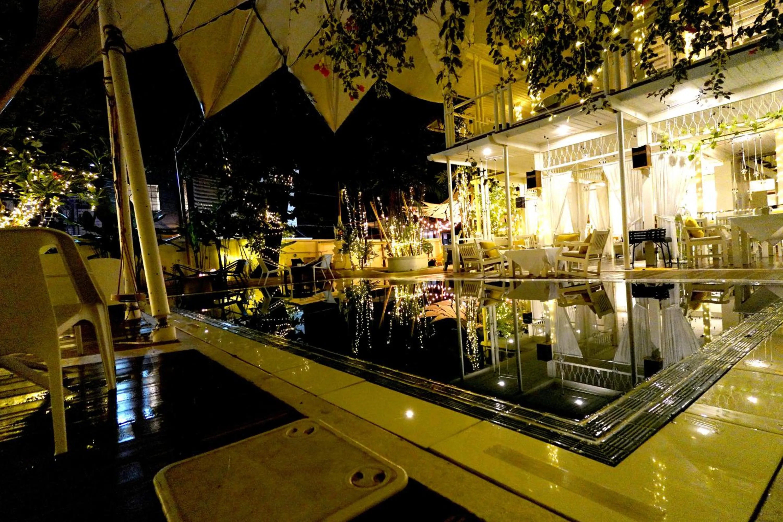 Swimming pool in To The Moon Guesthouse