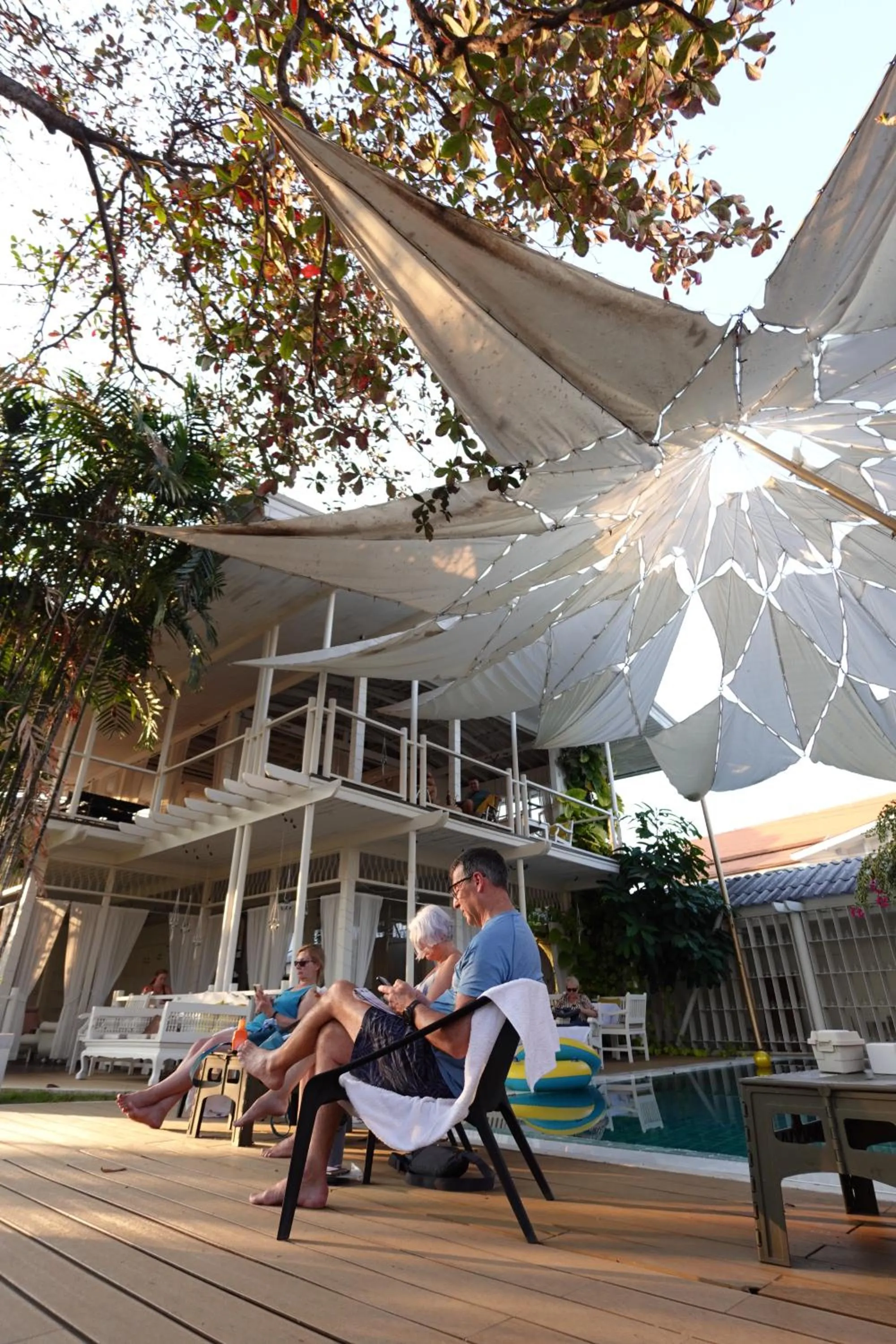 Day in To The Moon Guesthouse