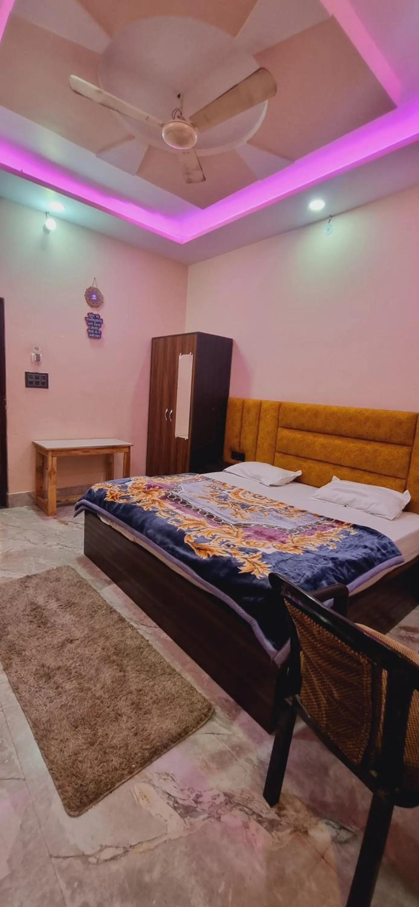 Bedroom in Surya Palace