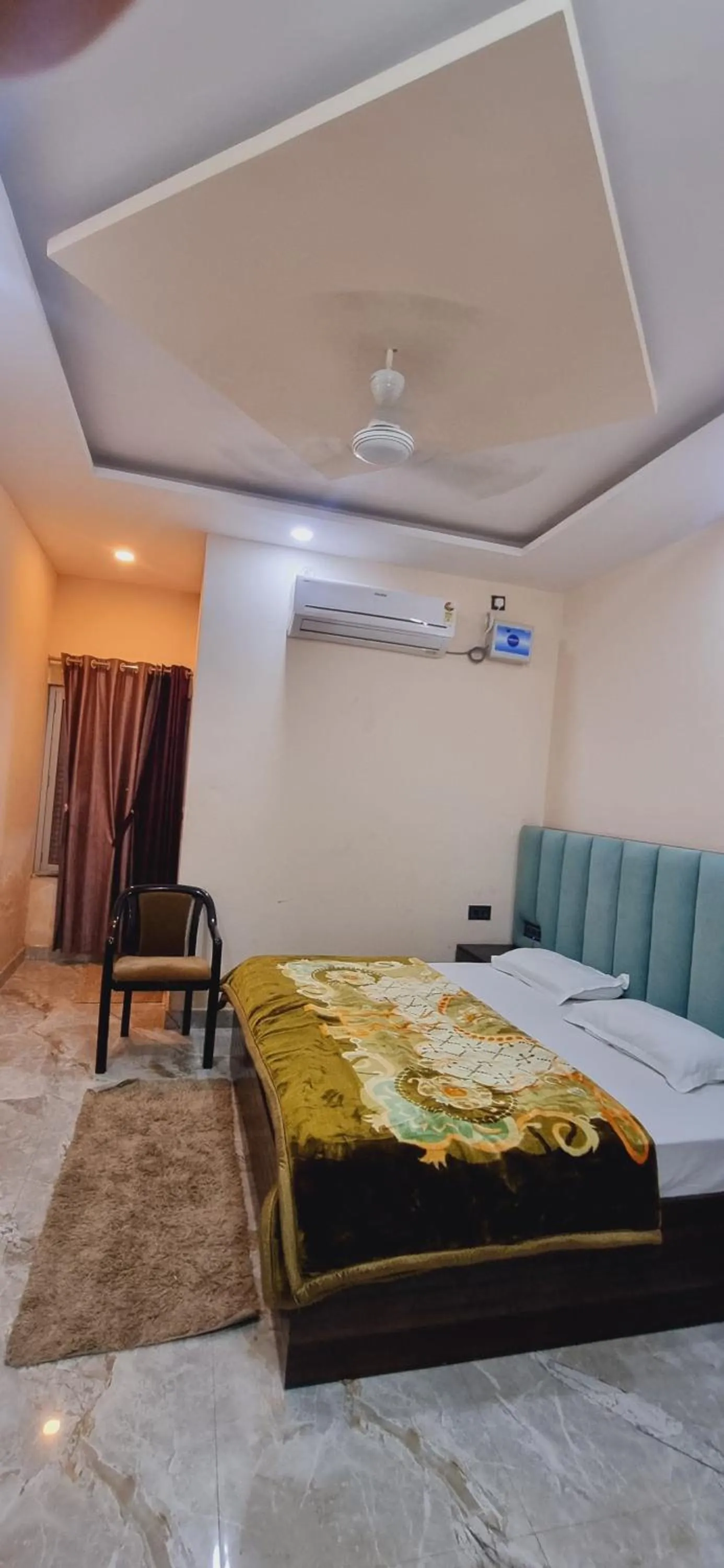 Bedroom, Bed in Surya Palace
