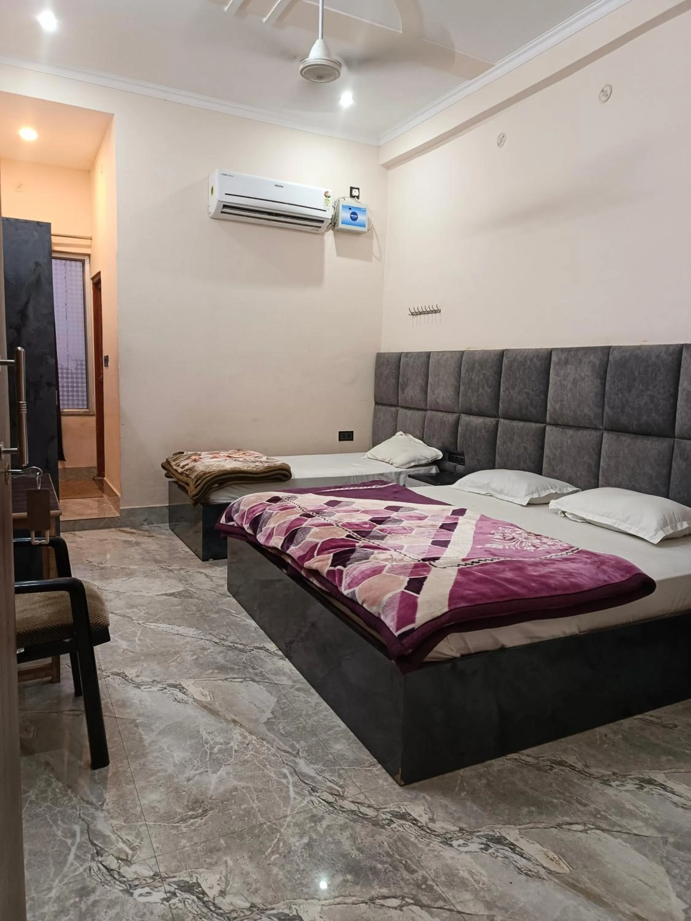 TV and multimedia, Bed in Surya Palace