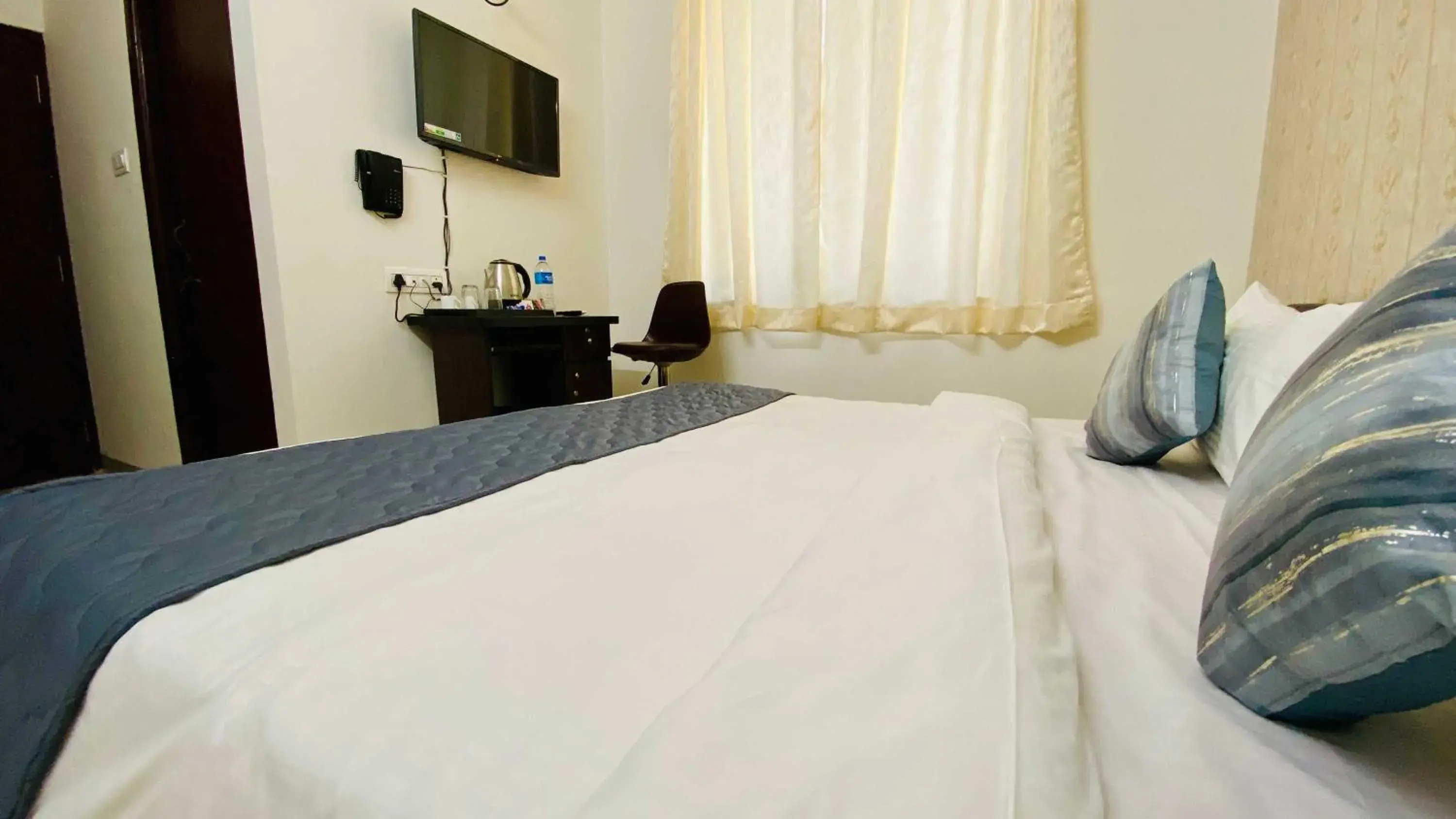 Bed in Hotel Regency Bed in Hotel Regency