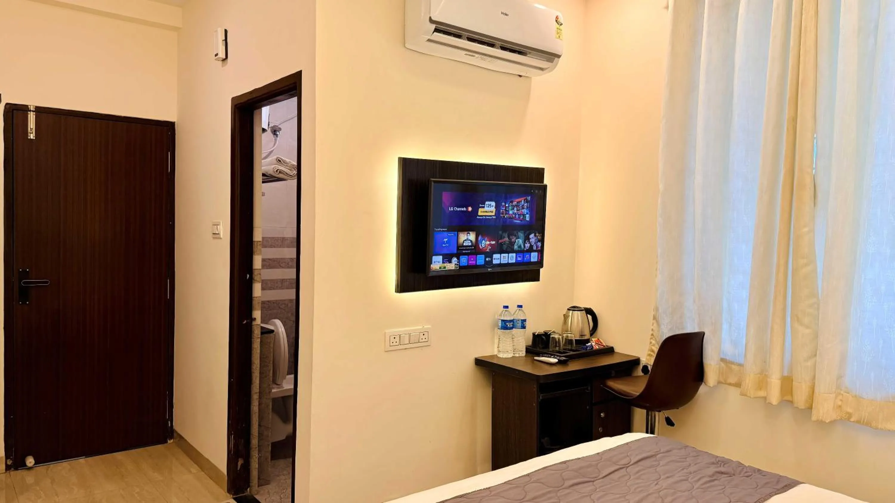 Bed in Hotel Regency