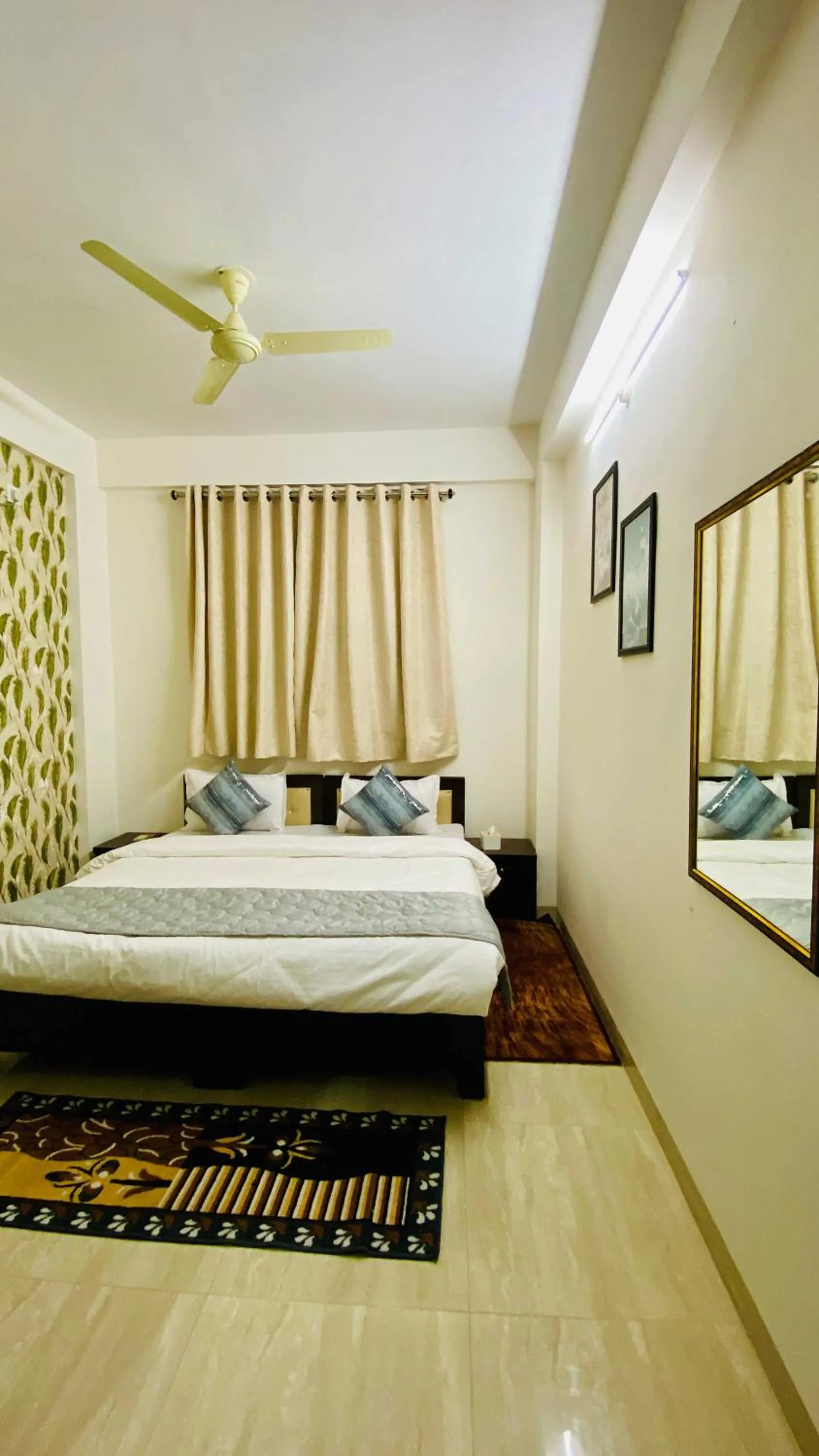 Bed in Hotel Regency