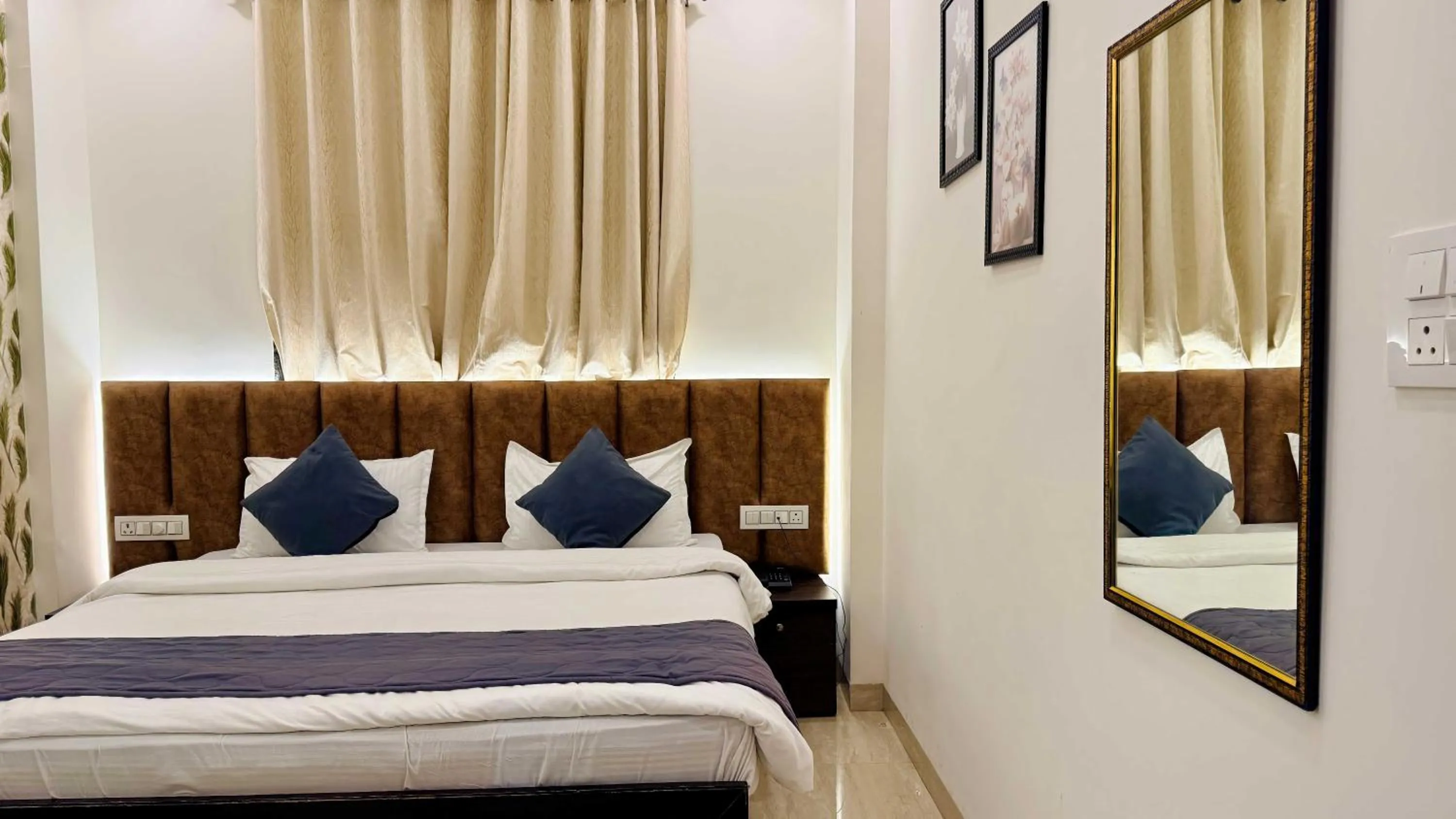 Bed in Hotel Regency