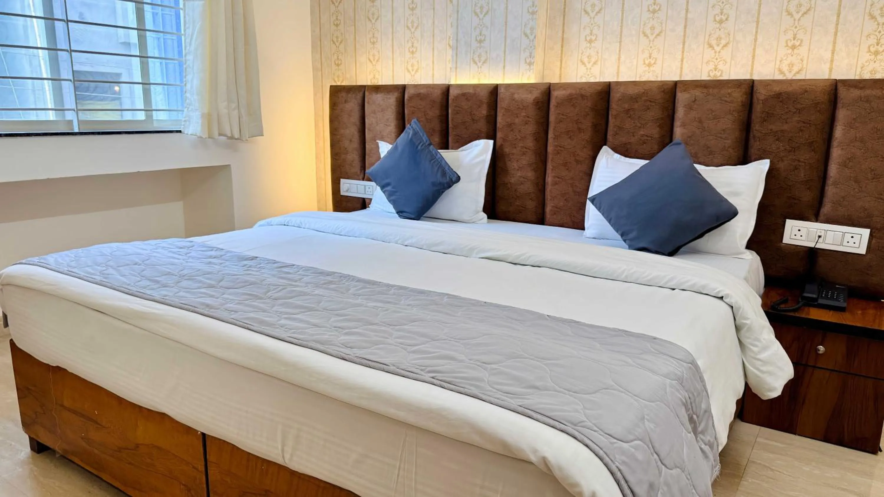 Bed in Hotel Regency