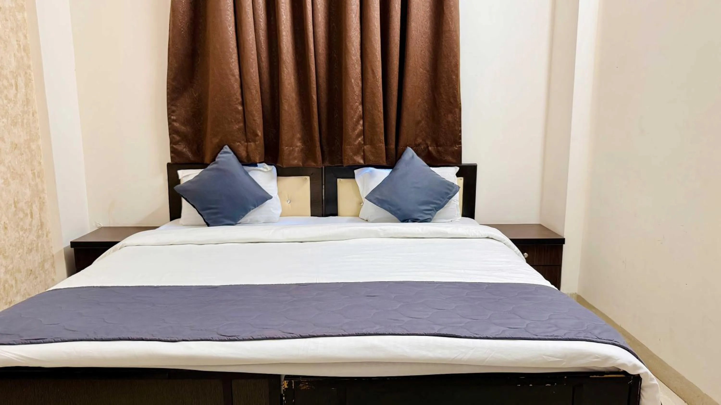 Bed in Hotel Regency