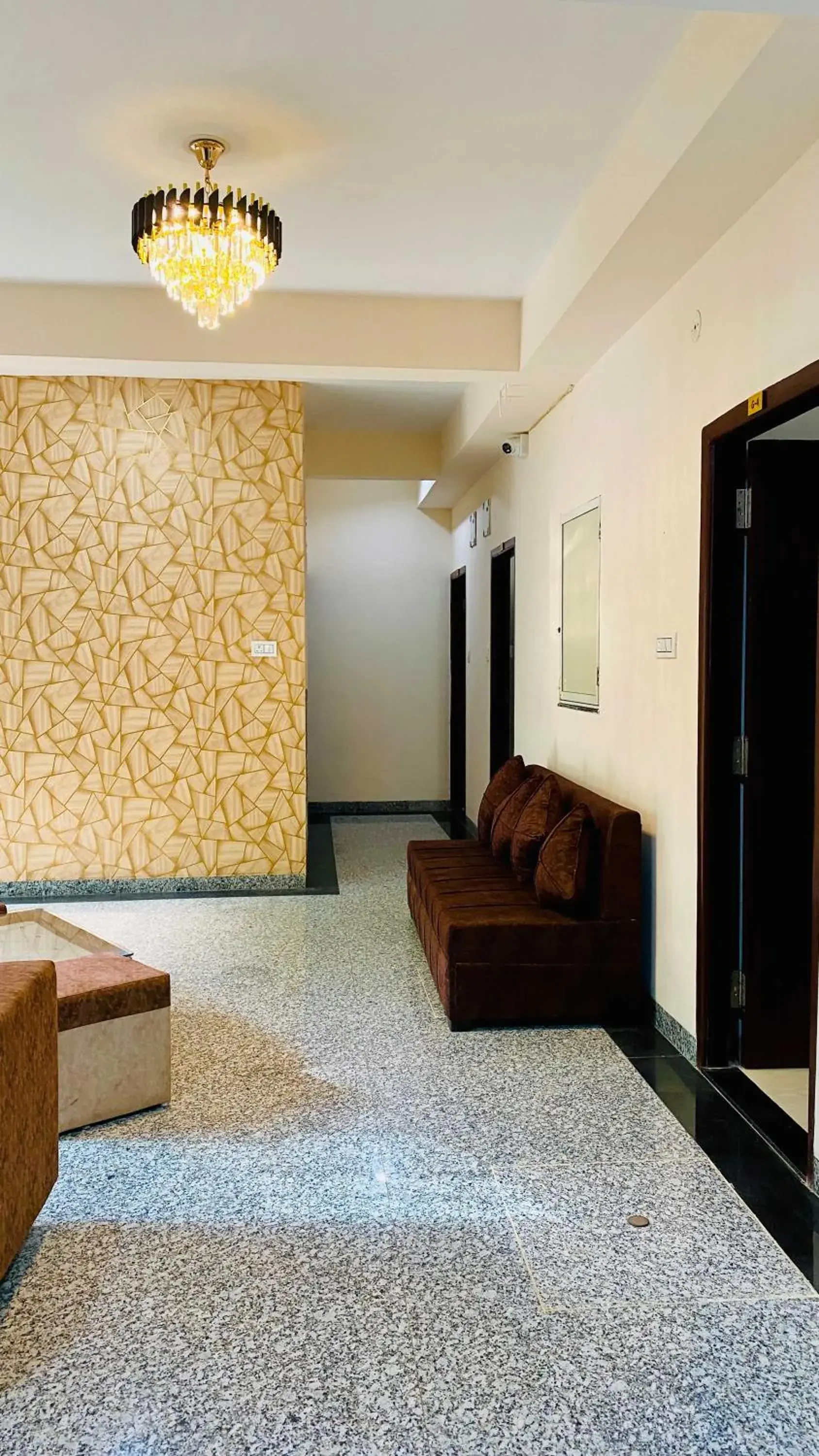 Lobby or reception in Hotel Regency Lobby or reception in Hotel Regency