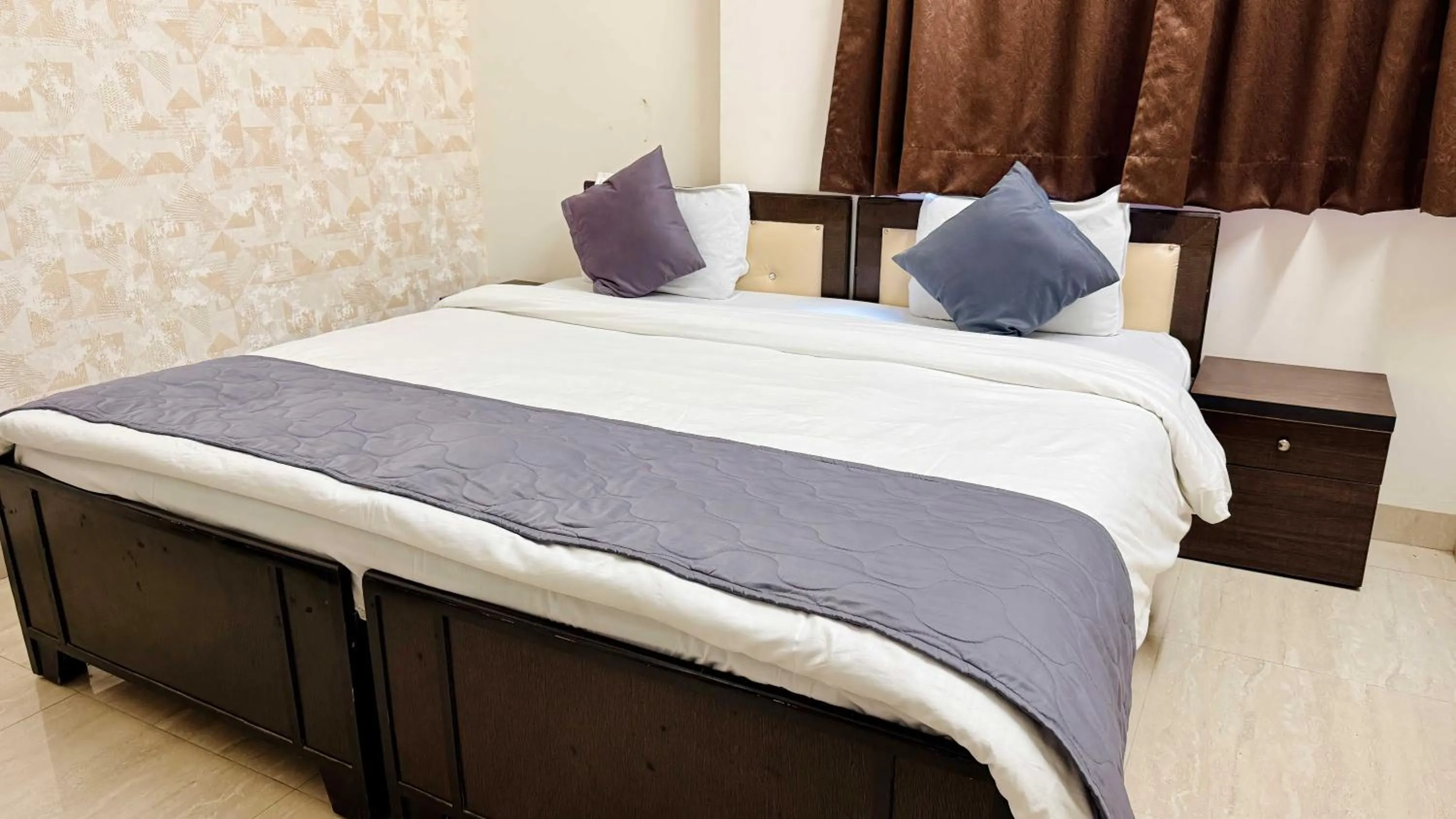 Bed in Hotel Regency