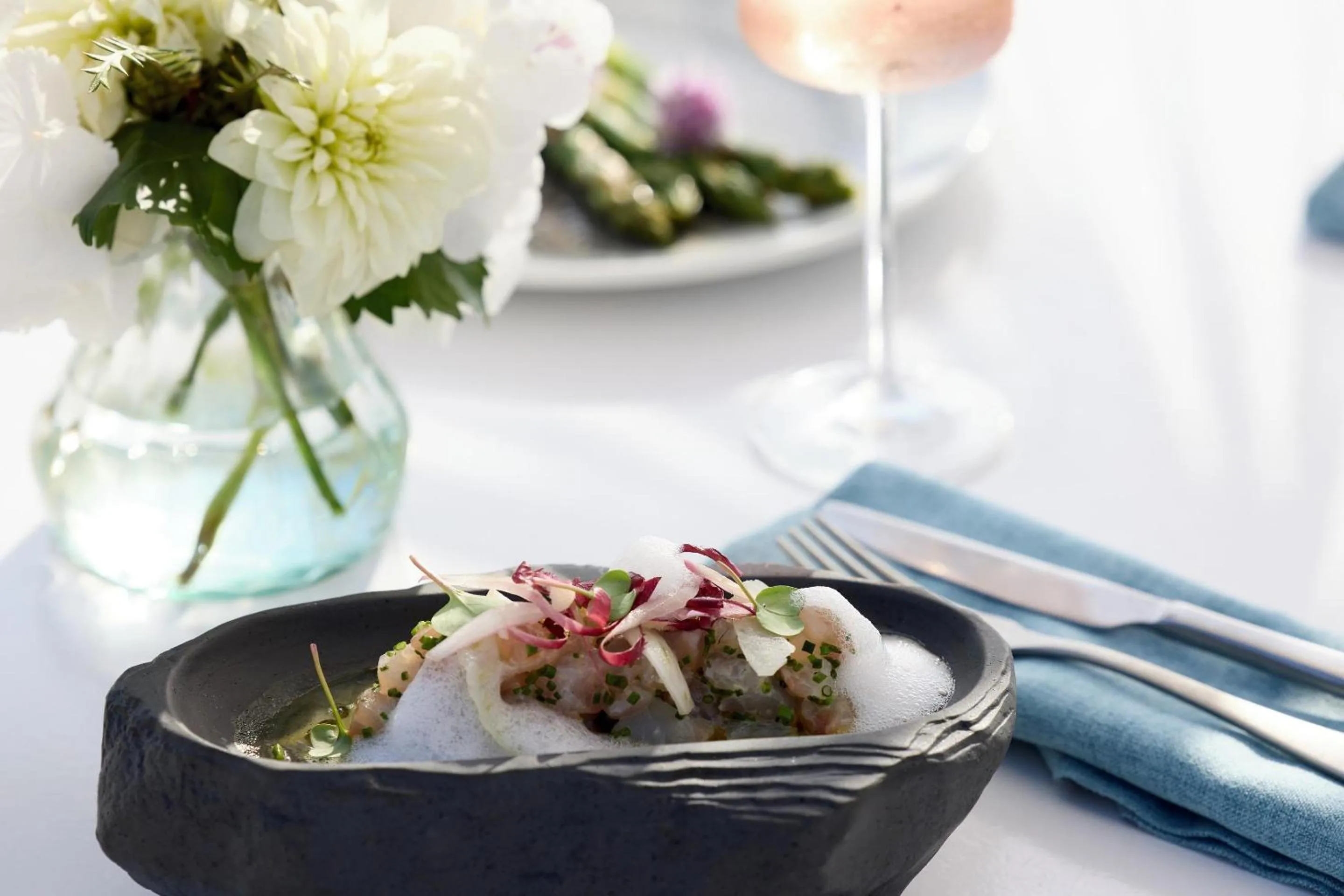 Restaurant/places to eat in Sani Beach