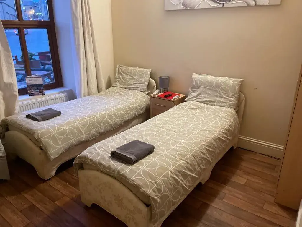 Double Room - single occupancy - Disability Access in The Old Post Office Public House & Hotel Double Room - single occupancy - Disability Access in The Old Post Office Public House & Hotel