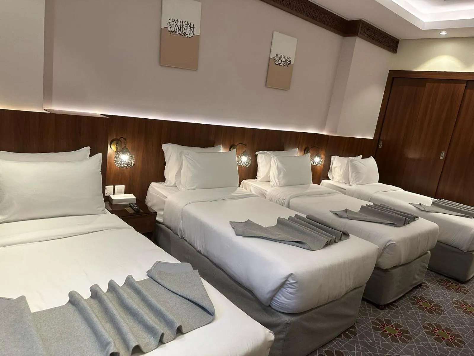 Bed in Maysan Rehab Al Mysk Hotel