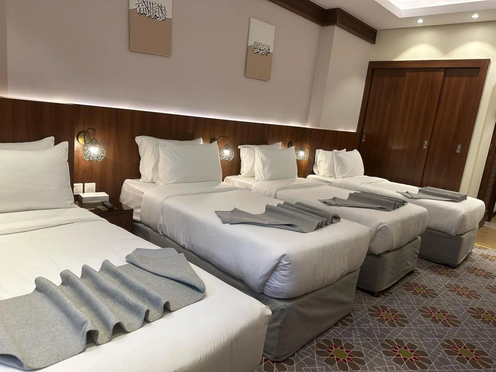 Bed in Maysan Rehab Al Mysk Hotel