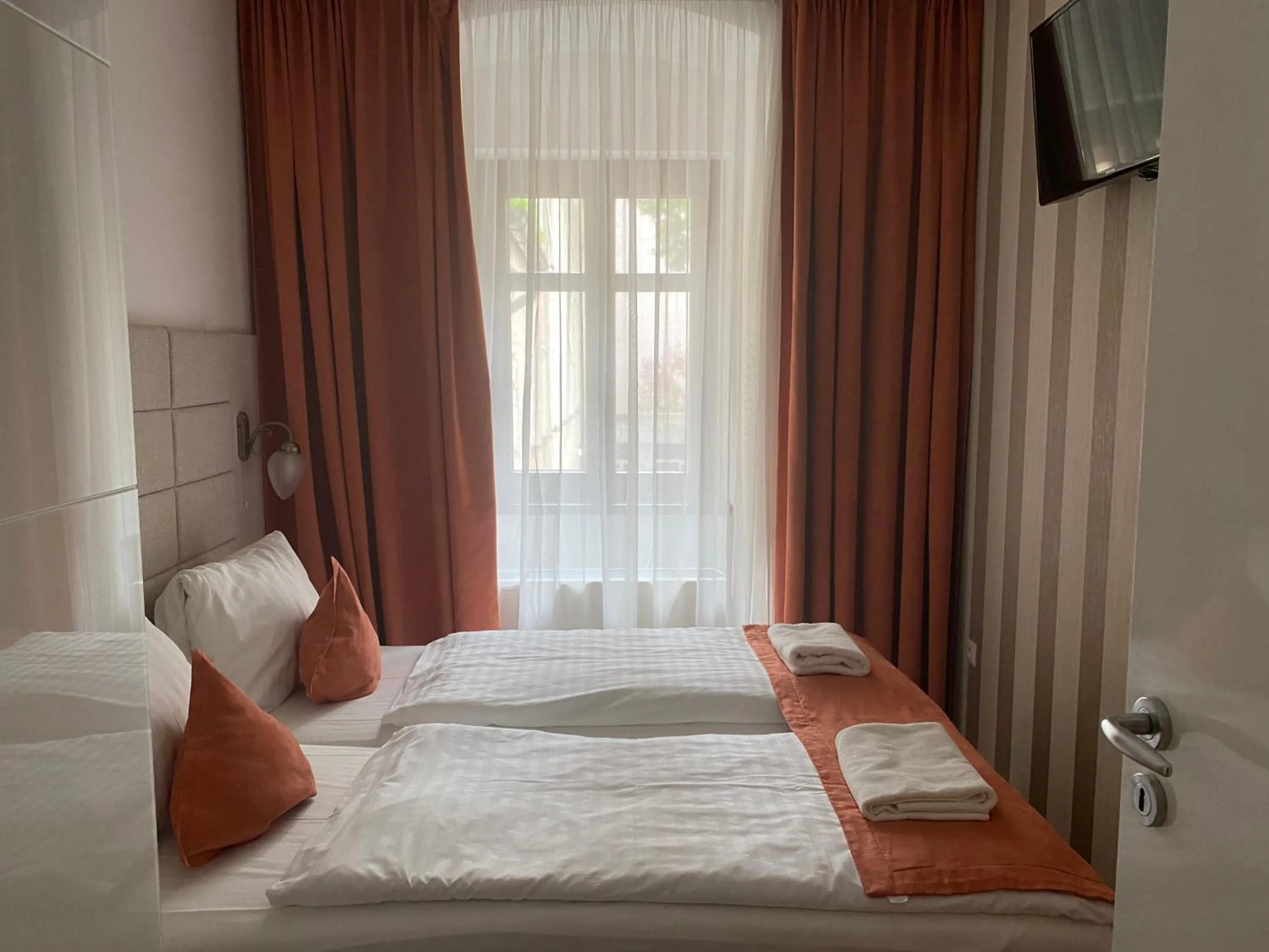 Photo of the whole room, Bed in VIP Apartments