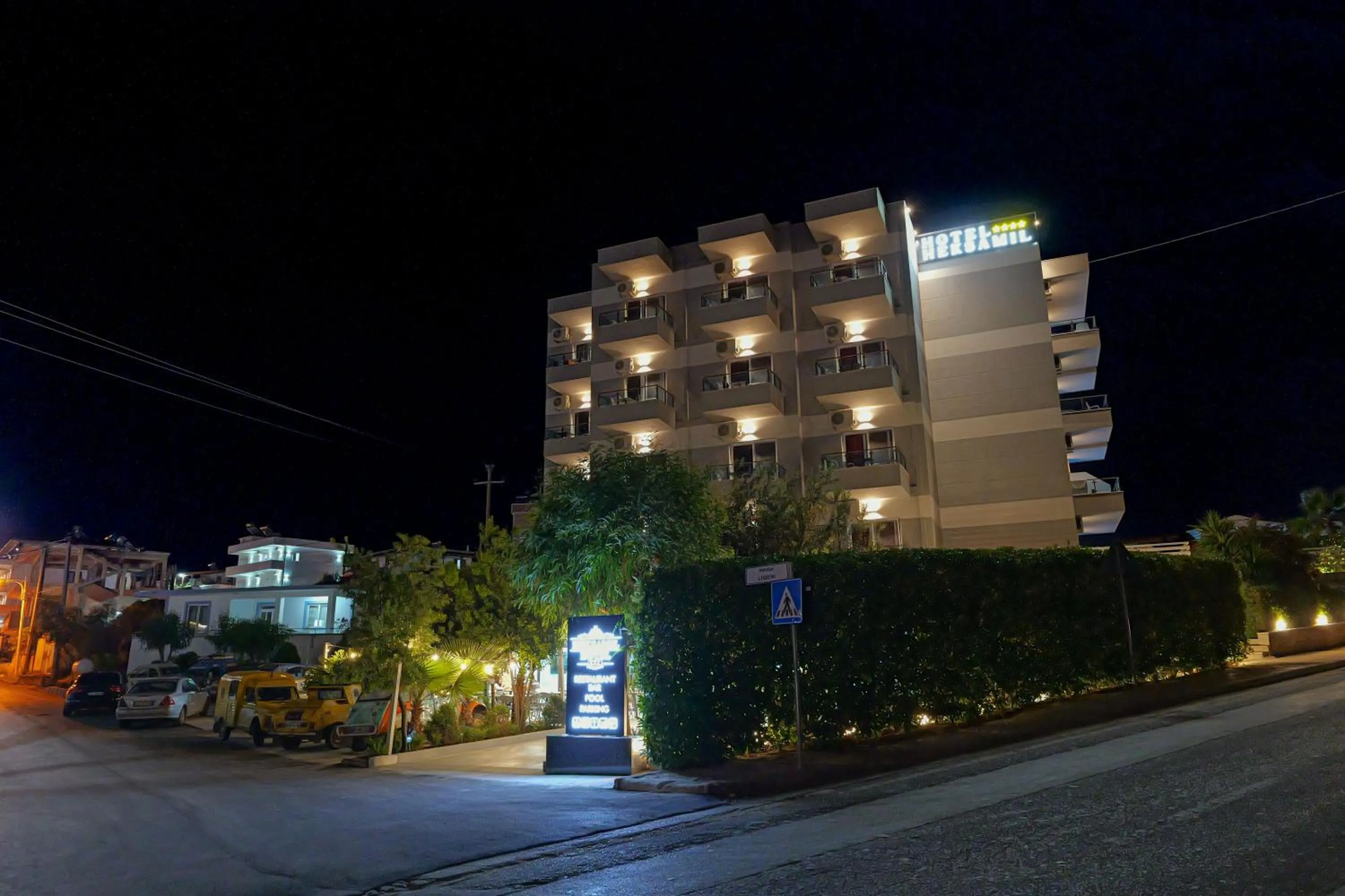 Property building in Heksamil Hotel