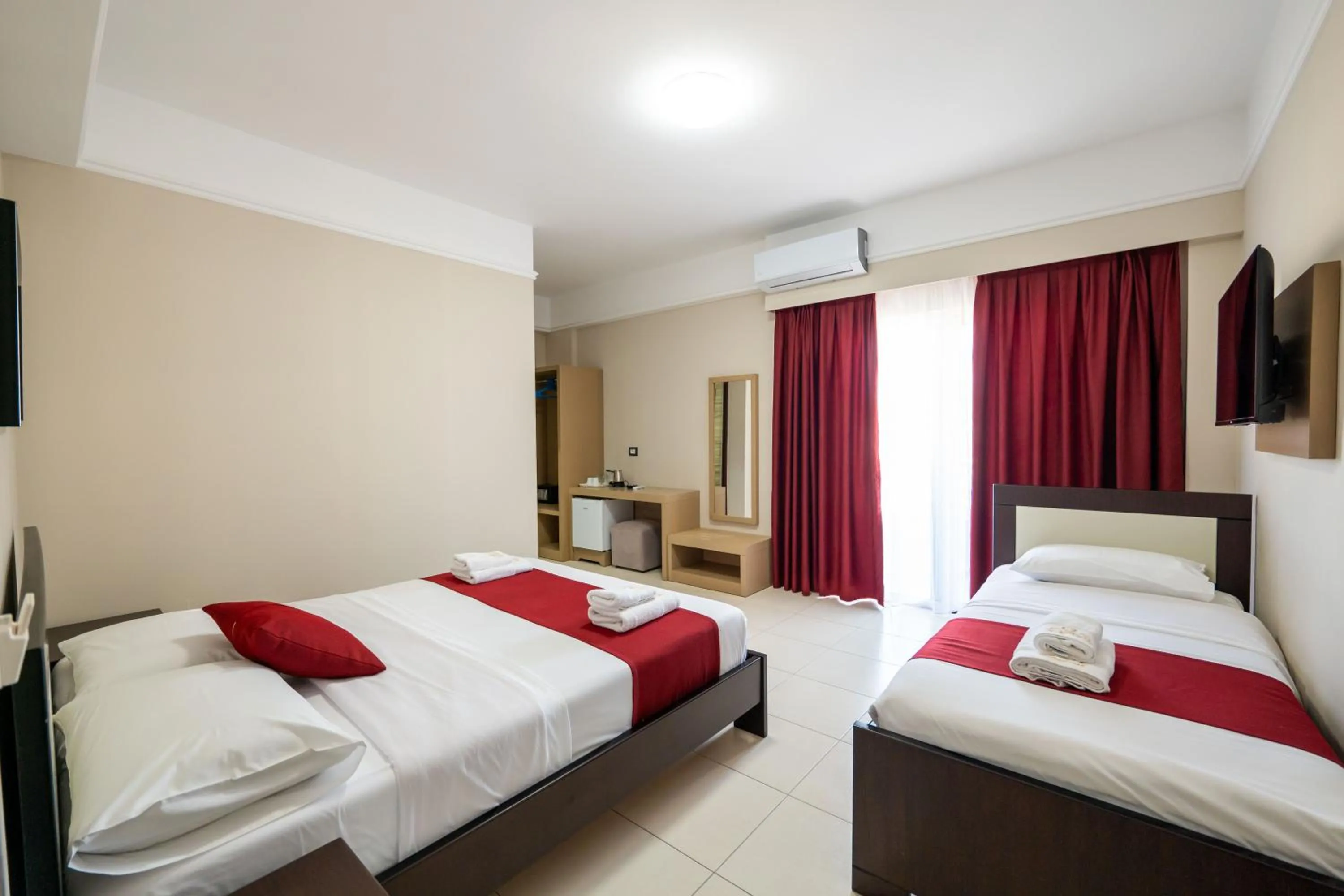 Bed in Heksamil Hotel