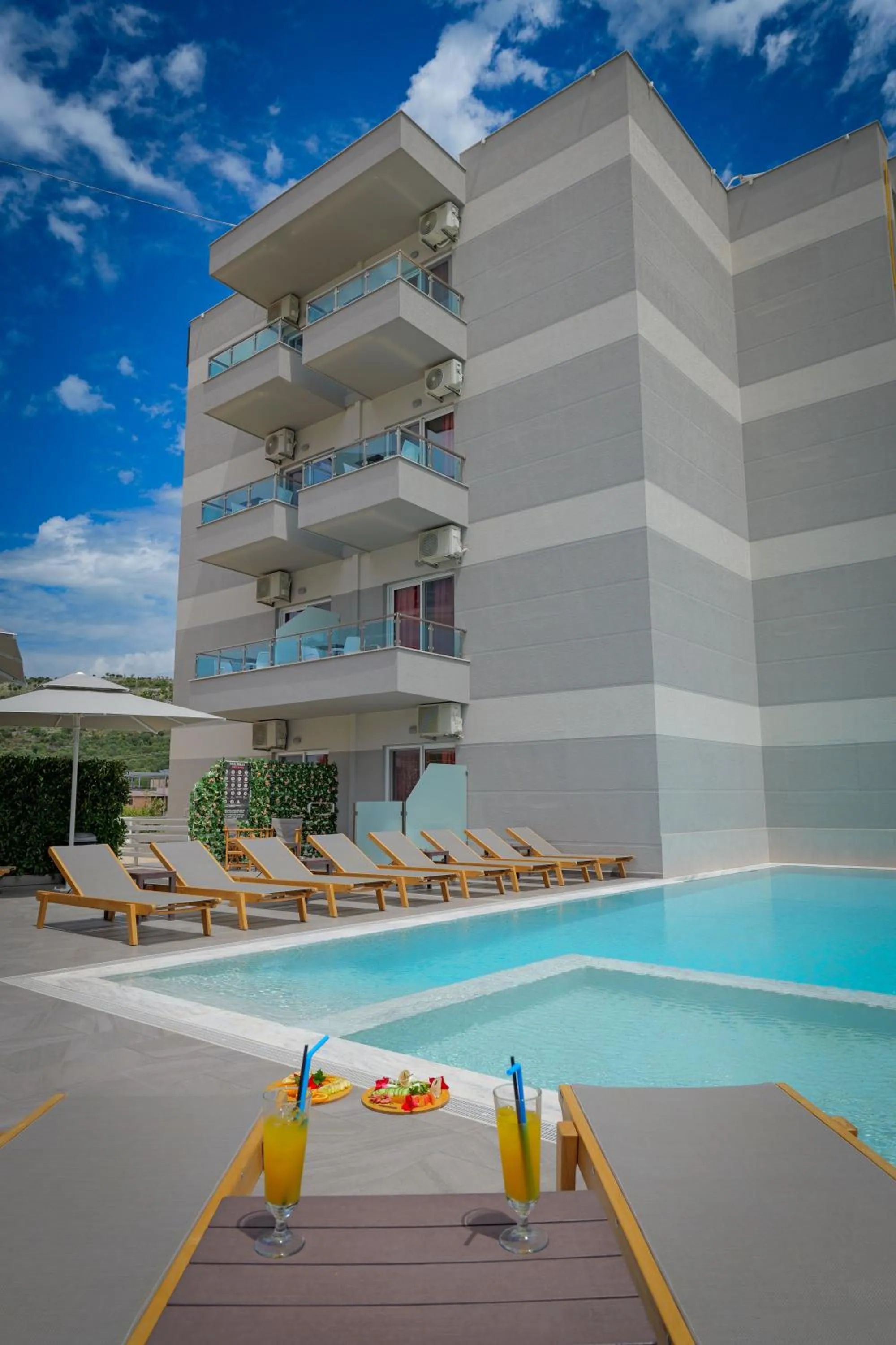 Property building in Heksamil Hotel