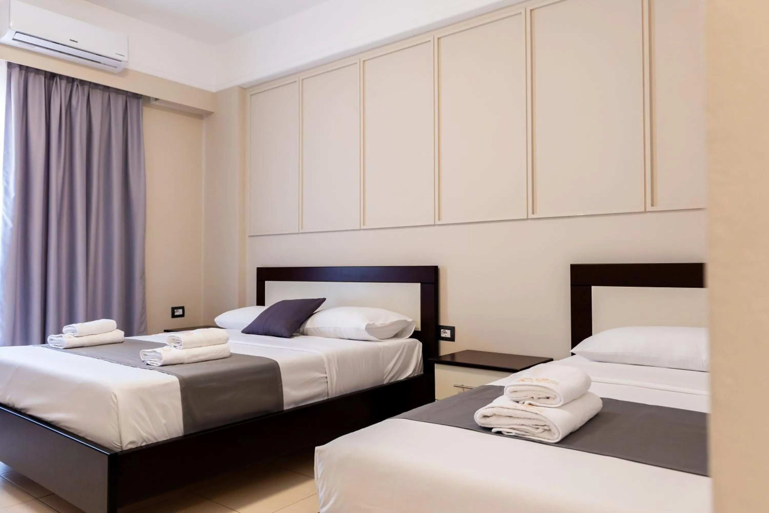 Bedroom, Bed in Heksamil Hotel