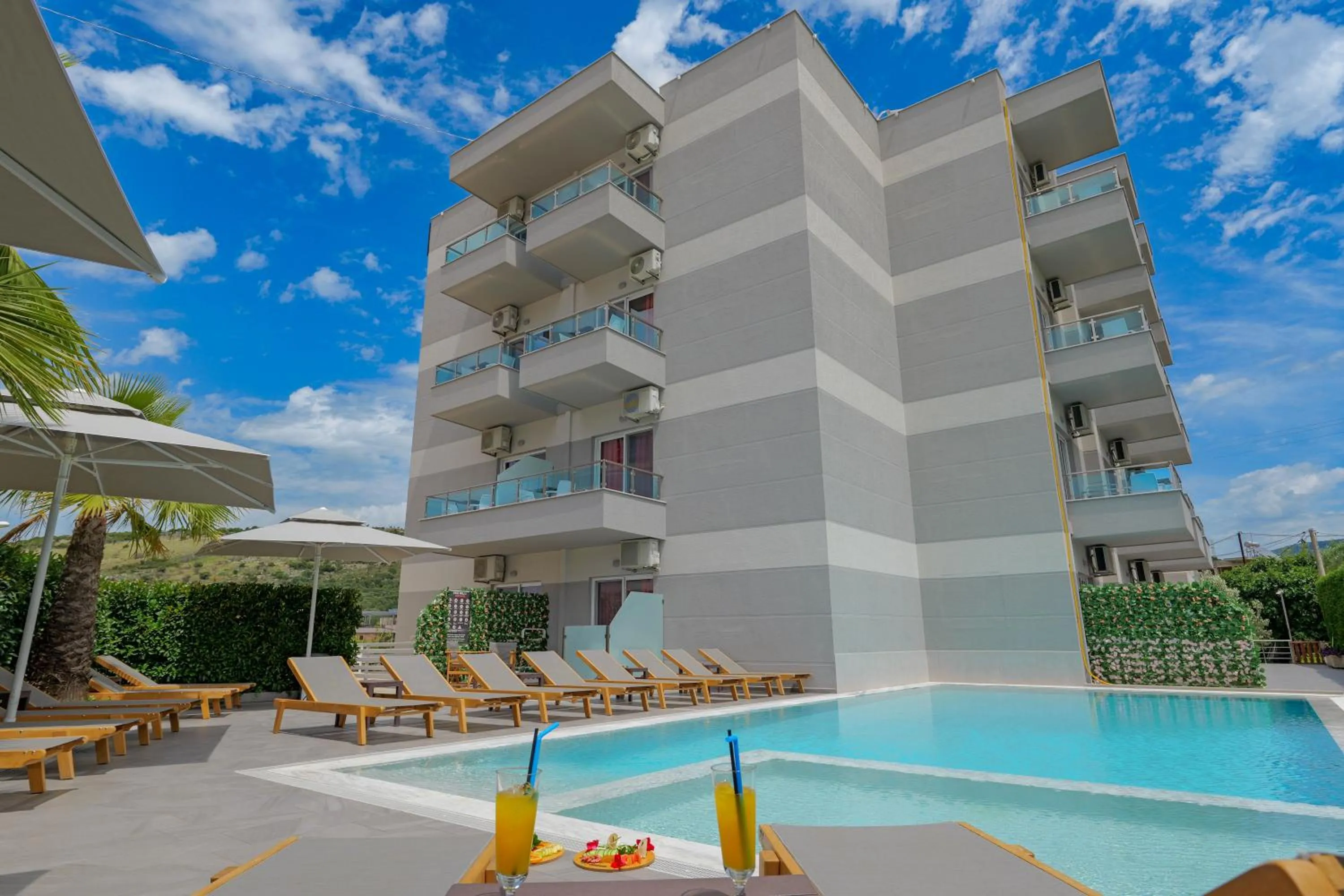 Property building in Heksamil Hotel