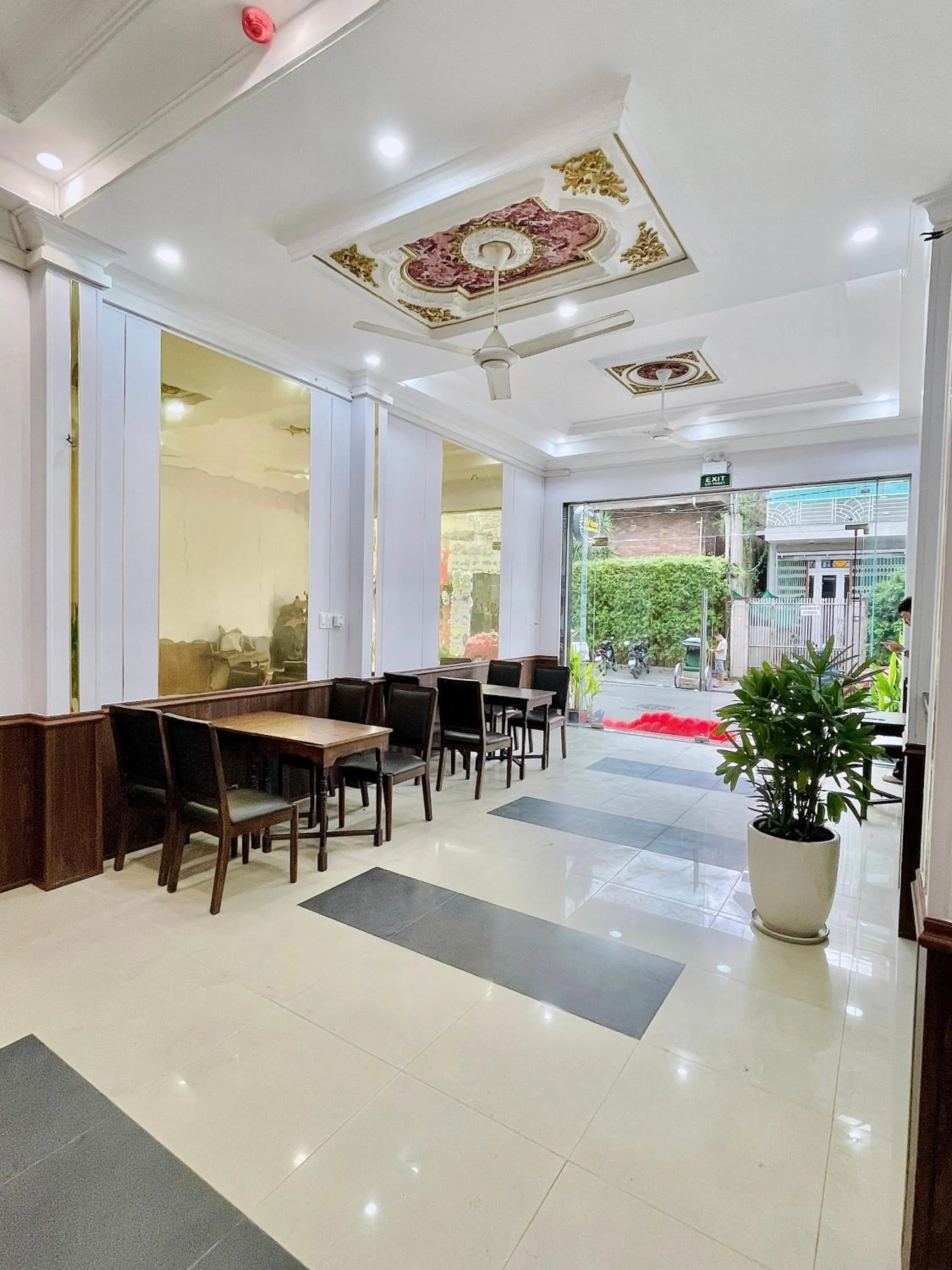 Amy Hotel Hue