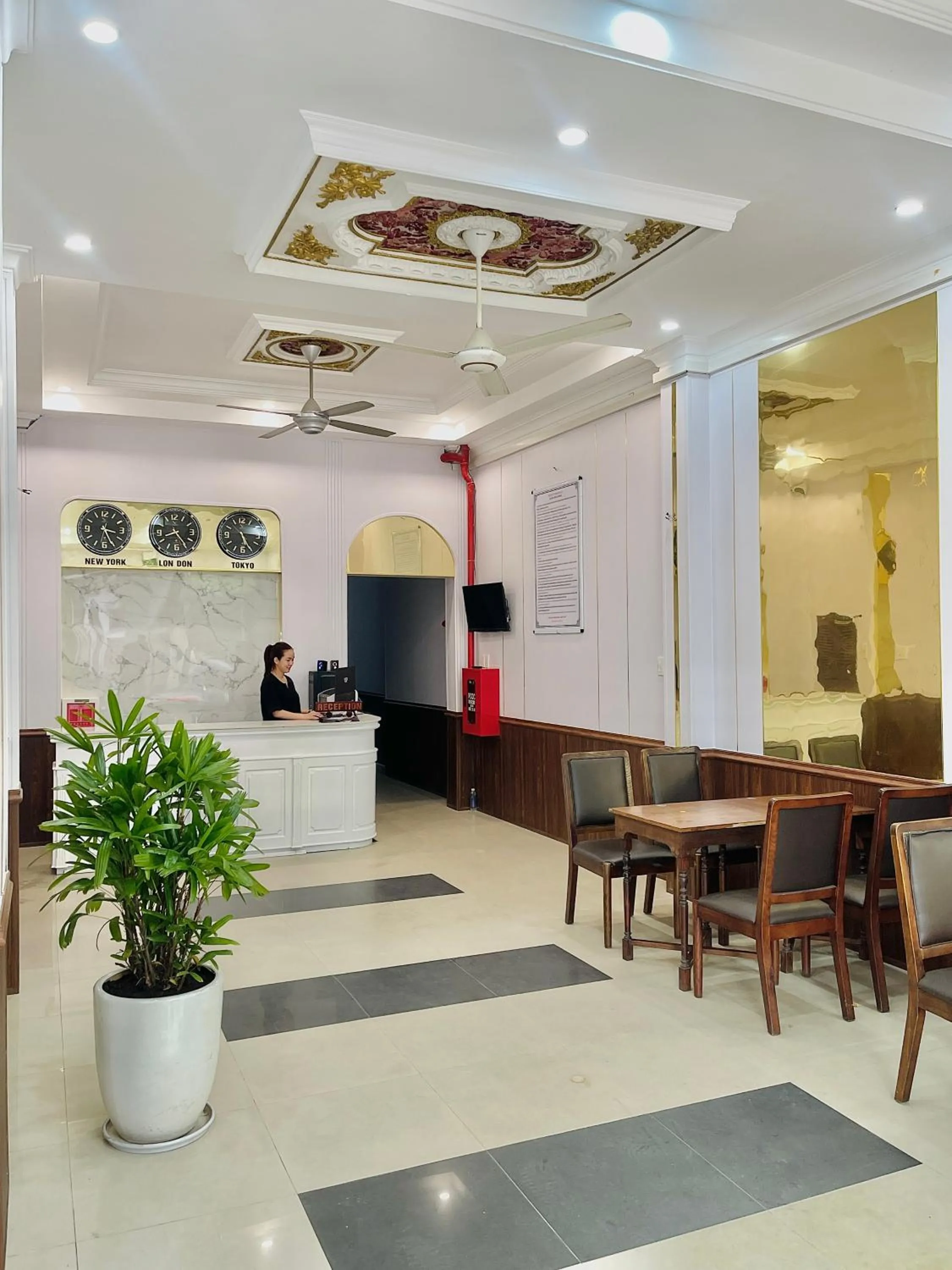 Amy Hotel Hue