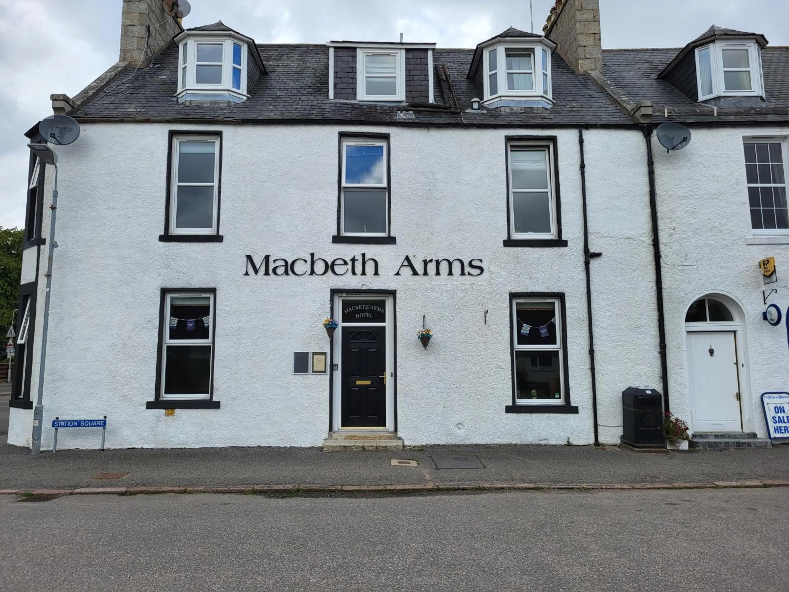 Macbeth Arms