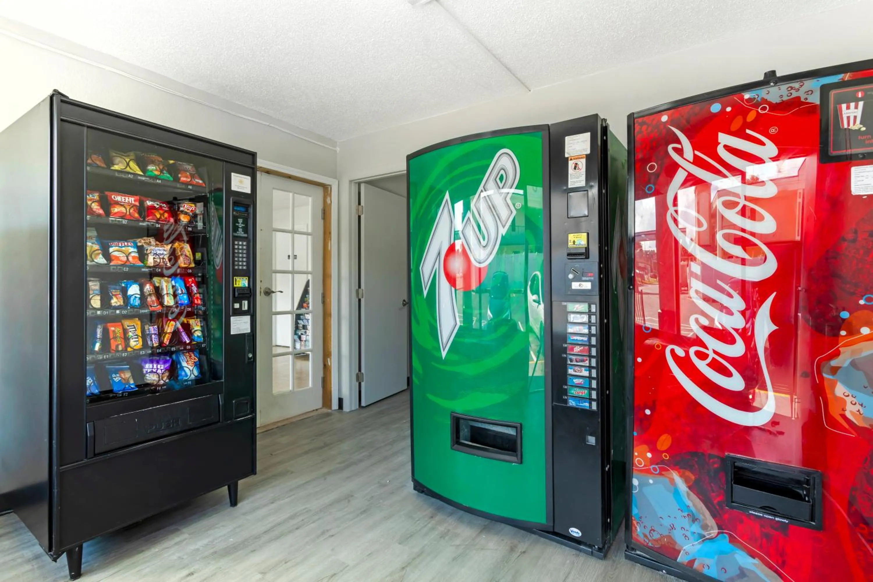 vending machine in Rodeway Inn