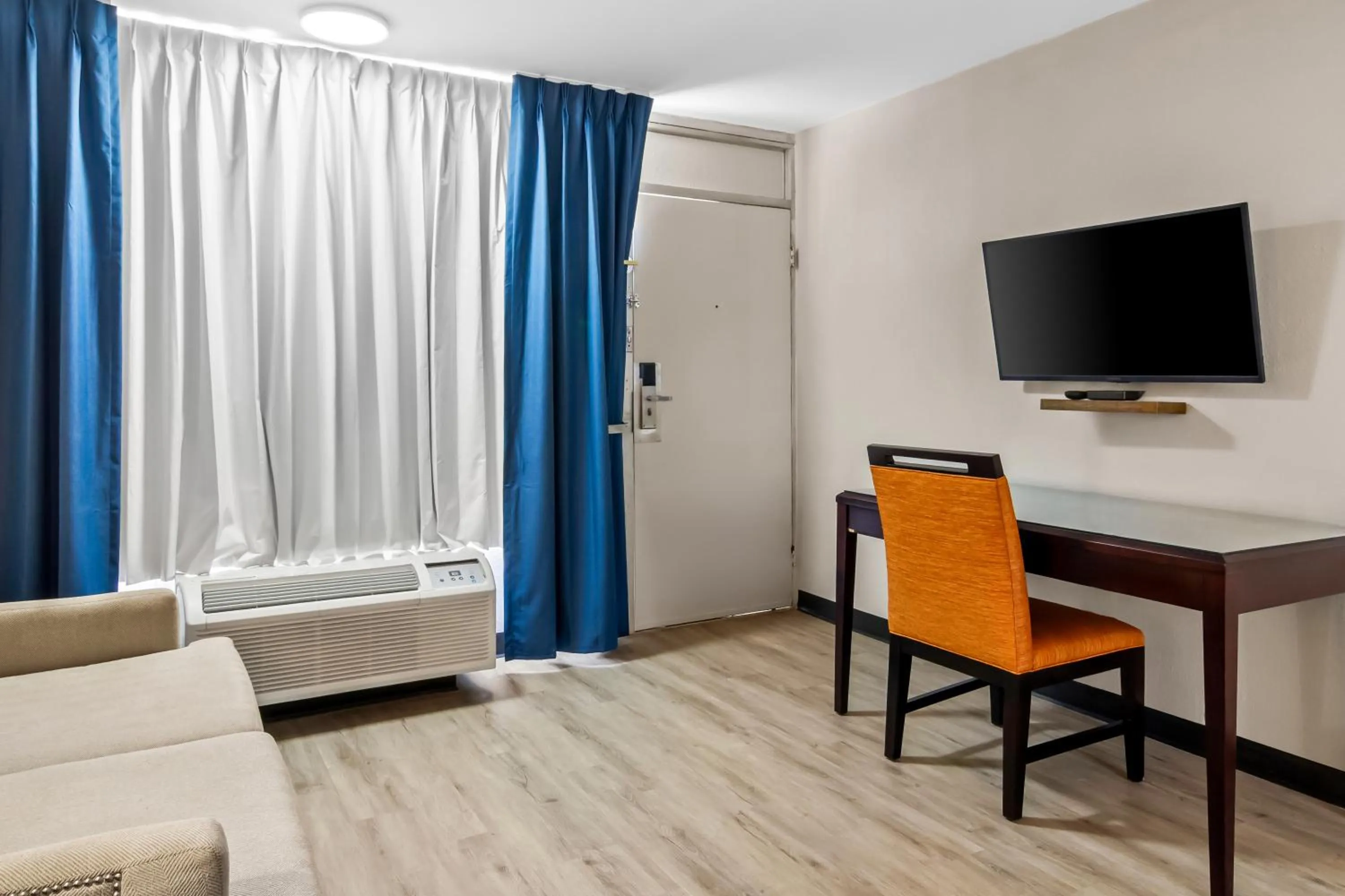 TV and multimedia in Suburban Studios