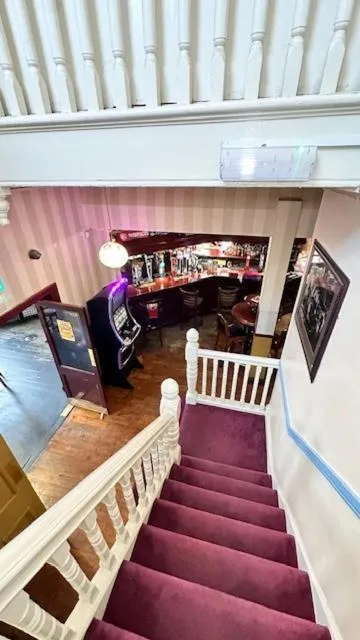 Shanahans B&B with Sports Bar