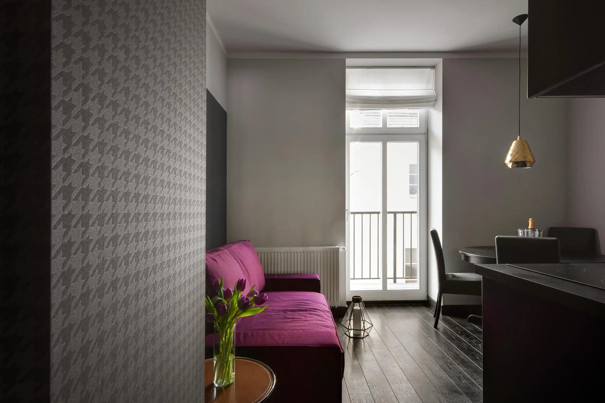 Exclusive Apartment in Too-Good Apartments Exclusive Apartment in Too-Good Apartments