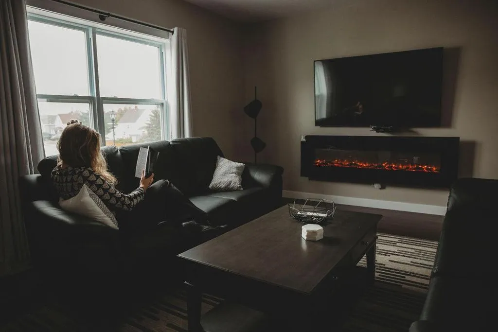 Bedroom in Riverside Suites