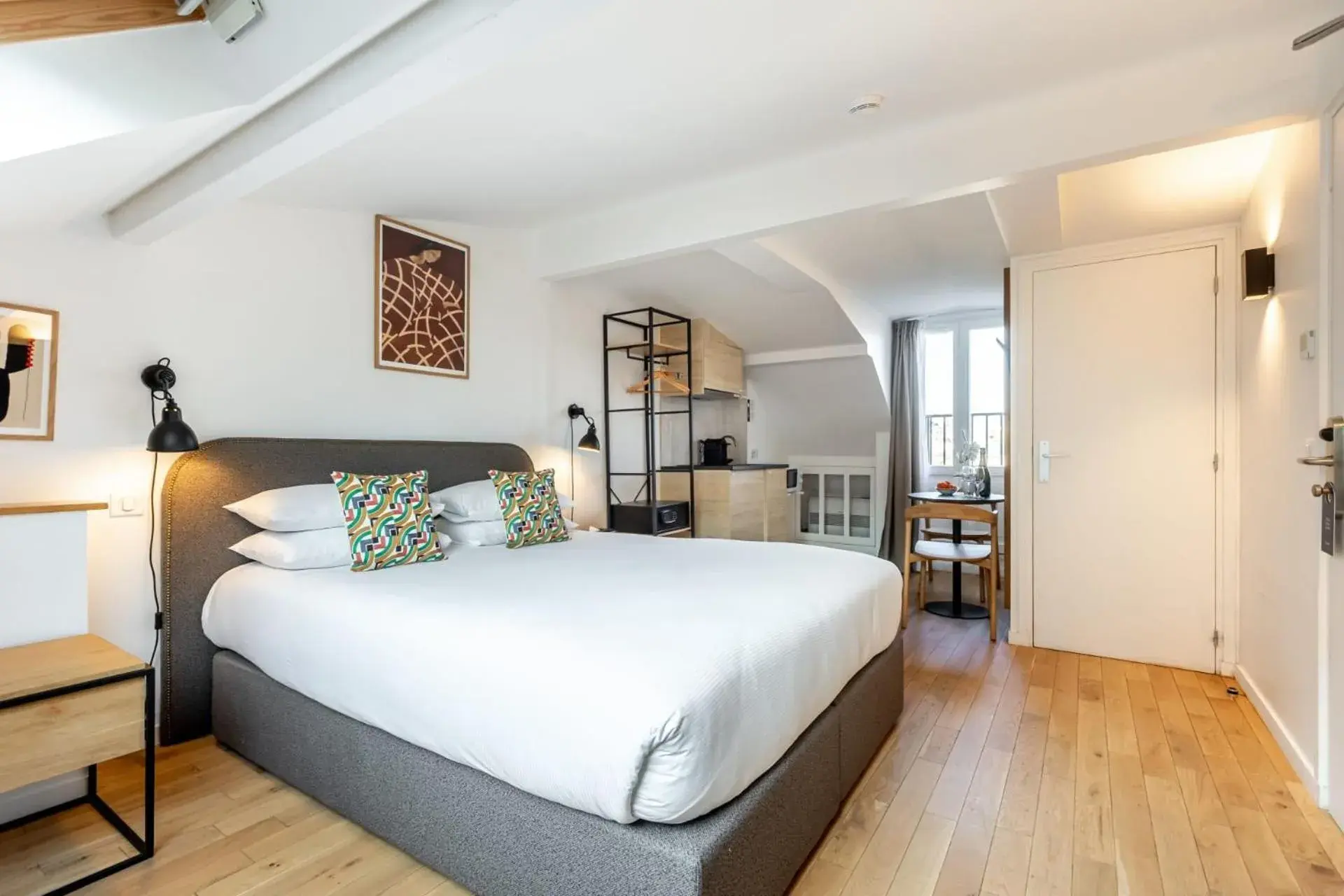 Studio with Balcony 1 in La Quintinie by Sweett Studio with Balcony 1 in La Quintinie by Sweett