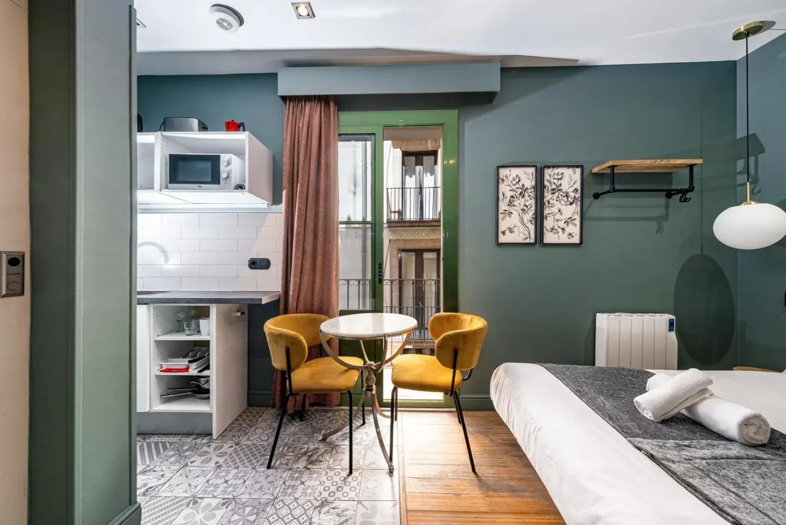 Photo of the whole room in AinB Born-Dames Apartments Photo of the whole room in AinB Born-Dames Apartments