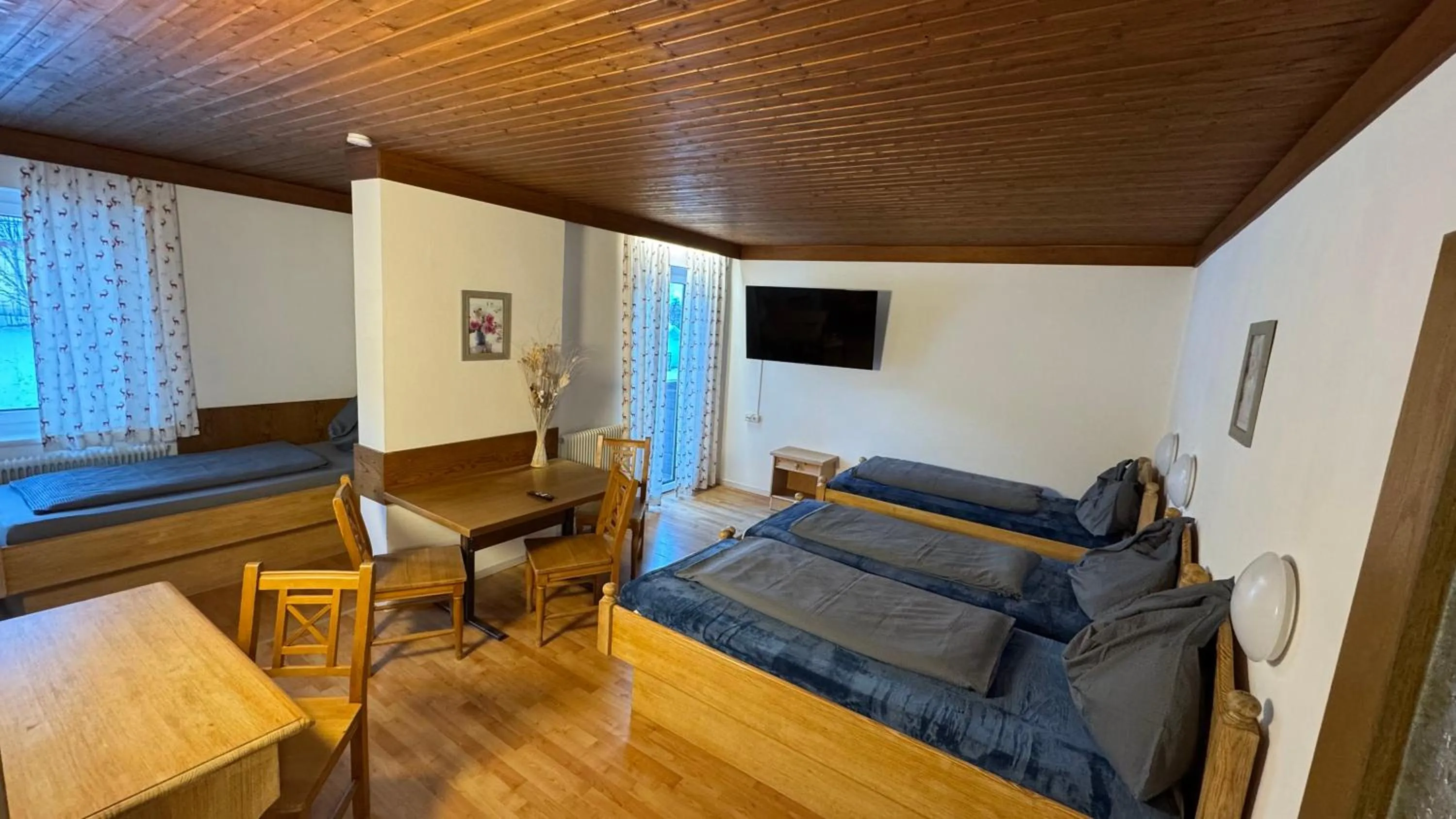 Bedroom, Bed in Botenwirt - Self Check in