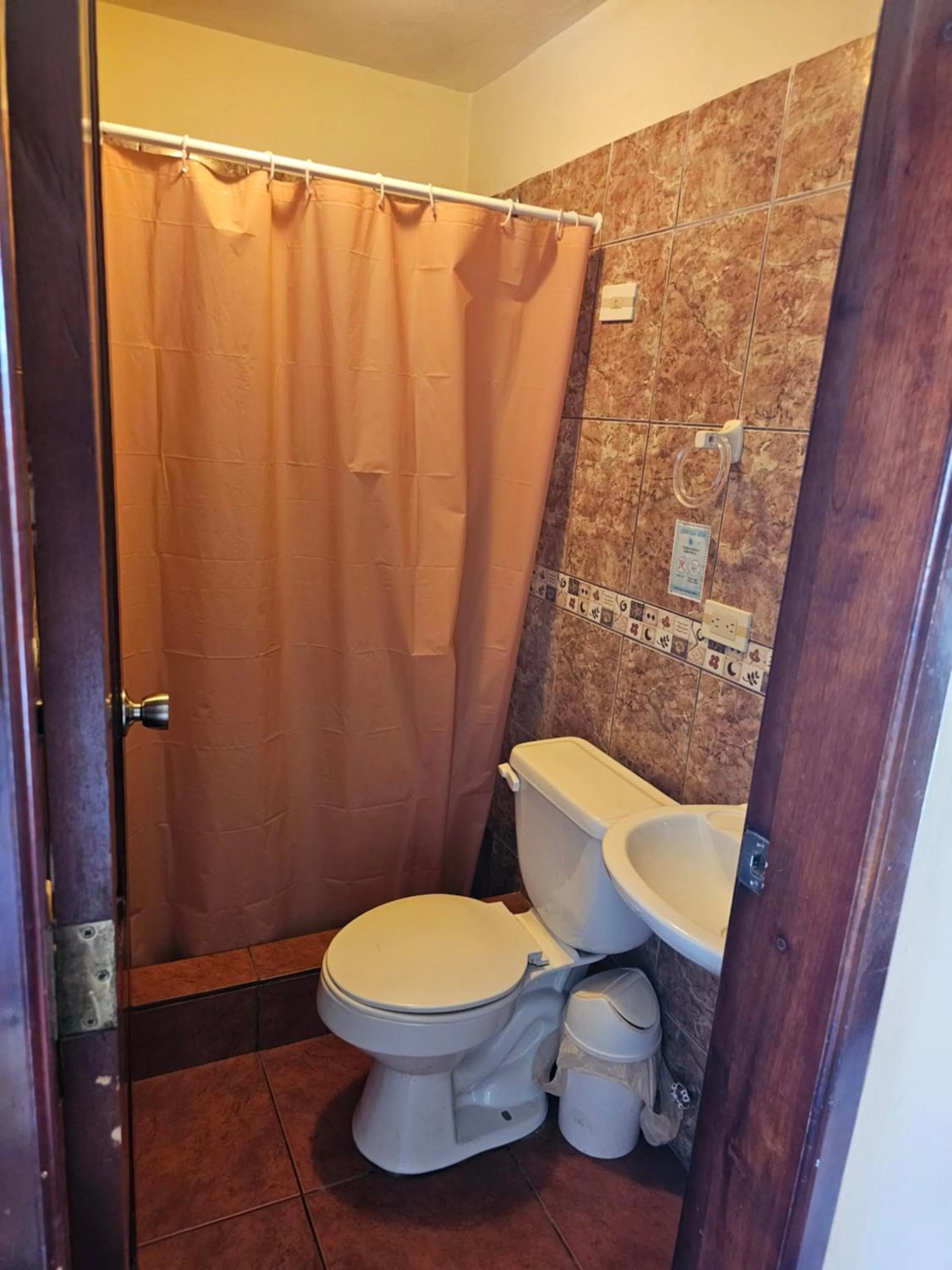 Shower in Hostal Haziel