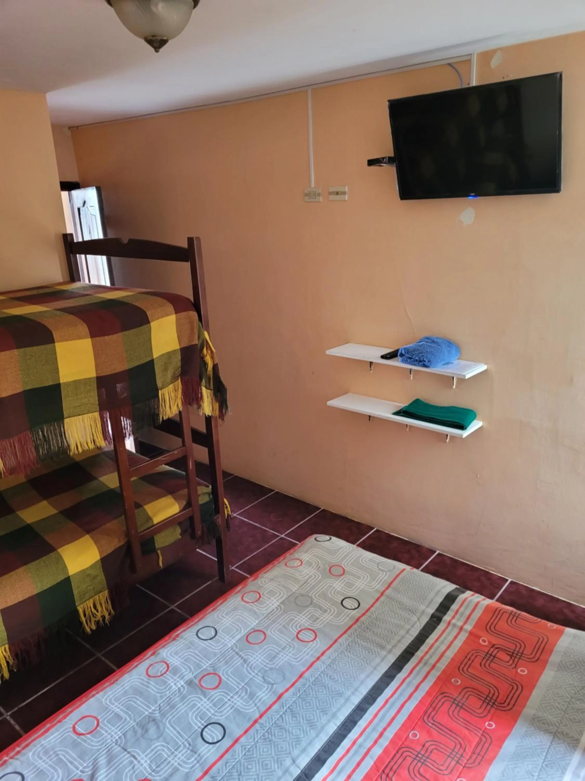 TV and multimedia, Bed in Hostal Haziel