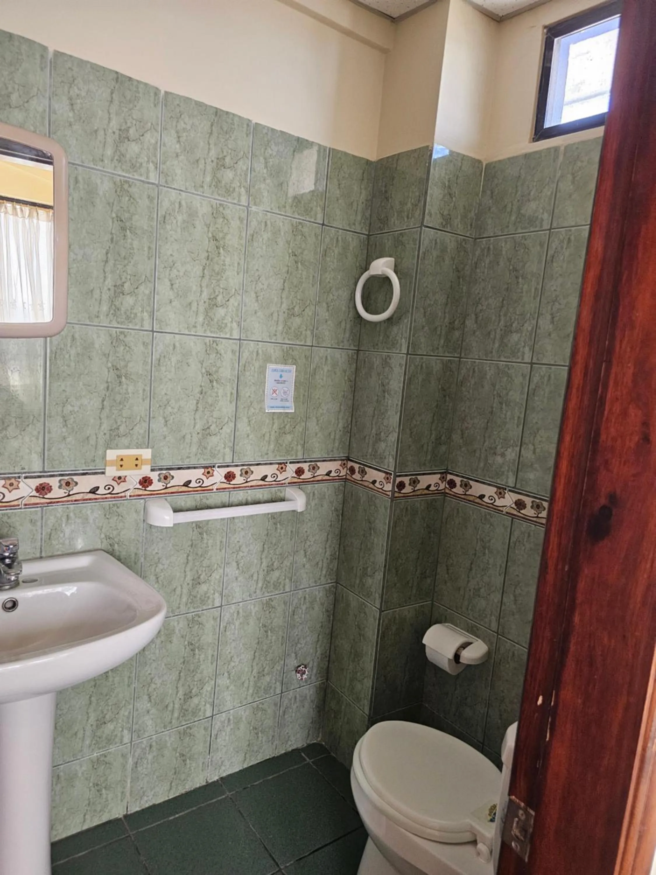 Bathroom in Hostal Haziel