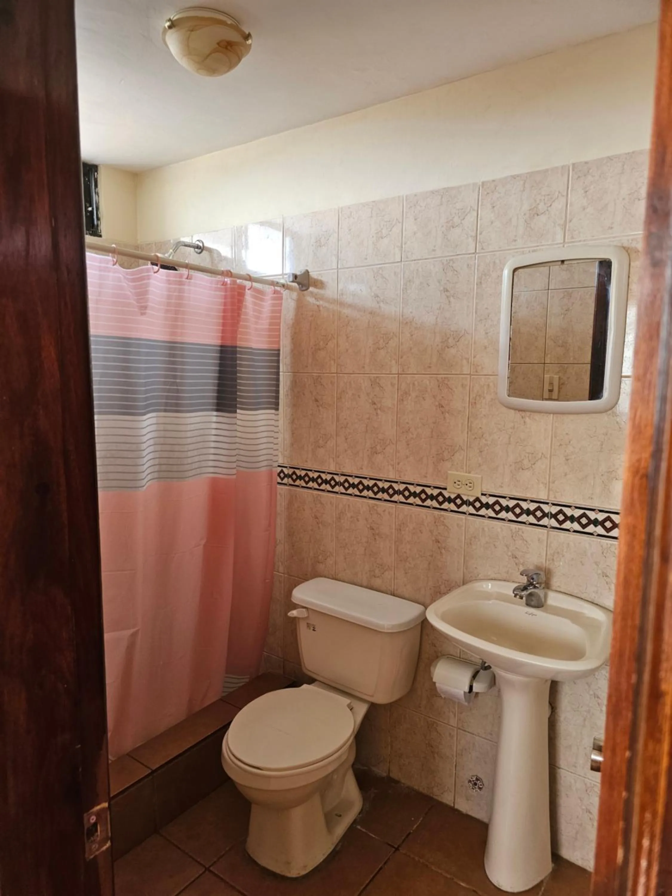 Shower in Hostal Haziel